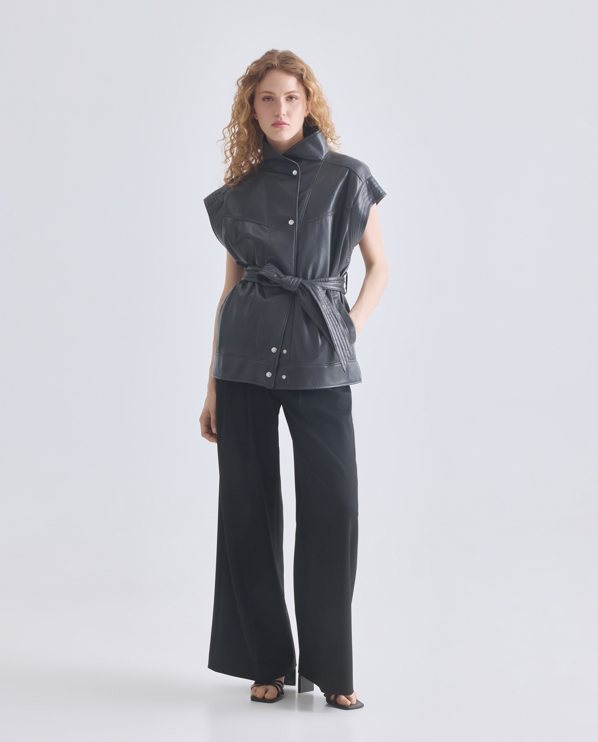 Blazer Relaxed de Manga Comprida. Preto-2