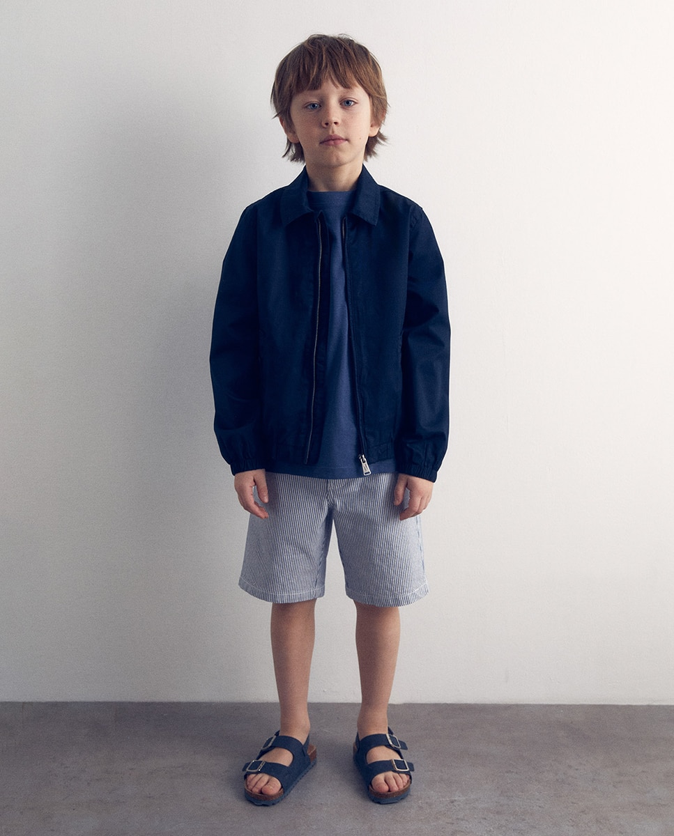 Imagem 0 de Bermudas com Cinto às Riscas