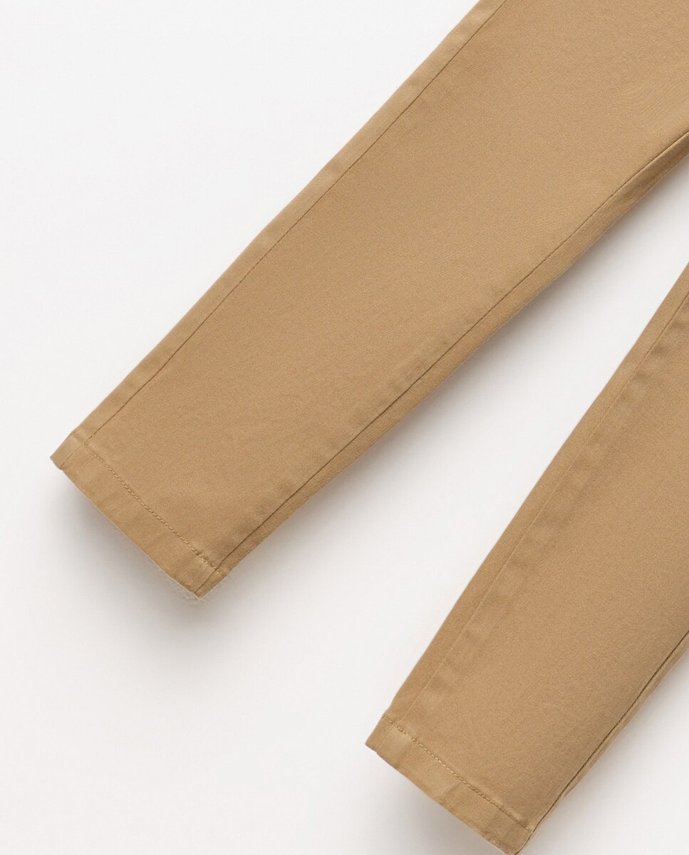 Calças Chino Básicas Camel-5