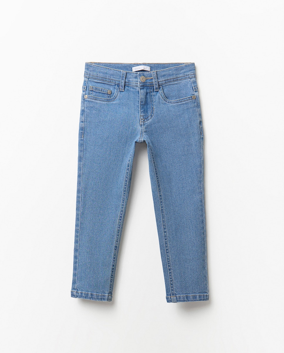 Imagem 0 de Jeans Básicas
