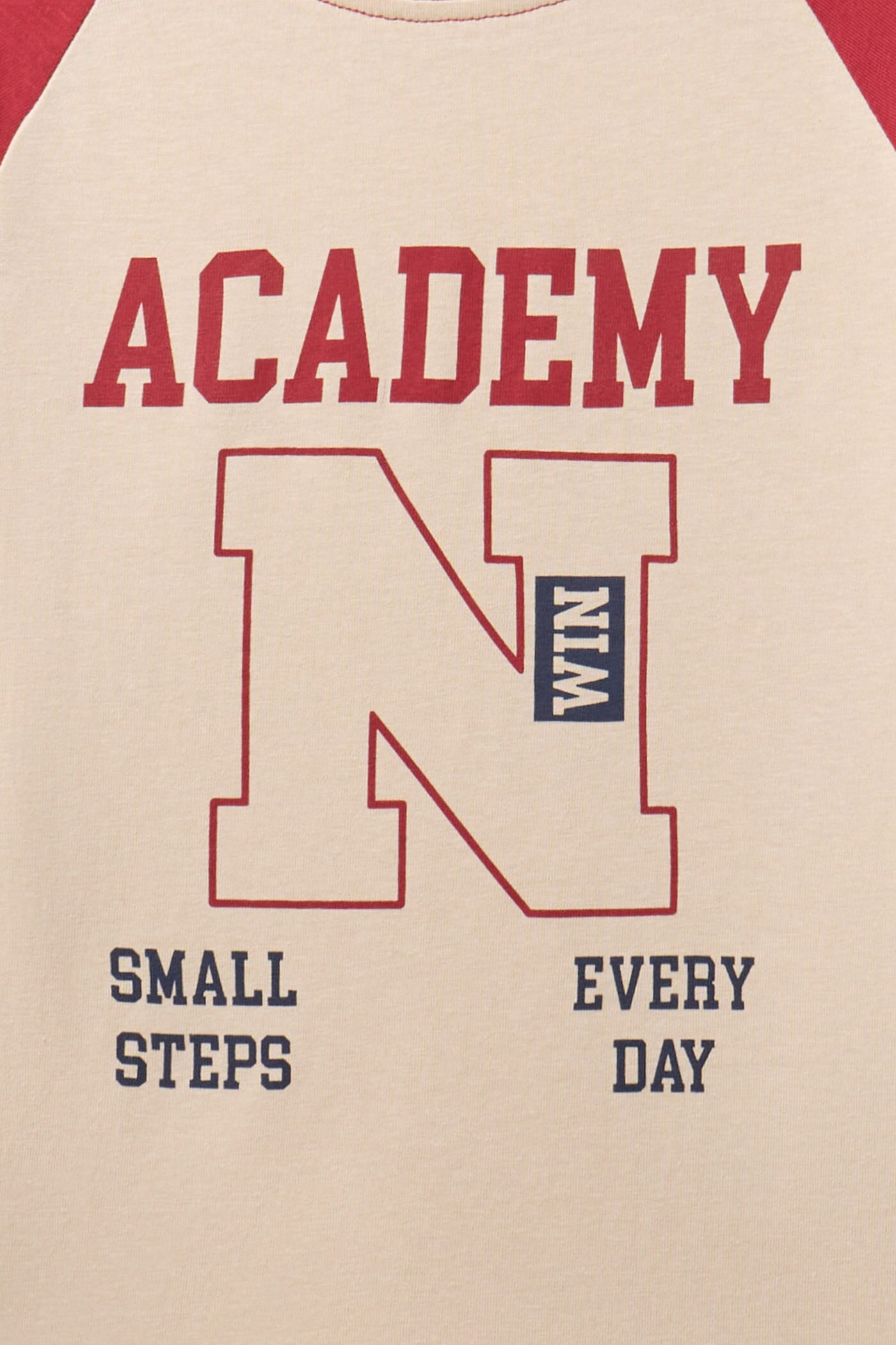 T-shirt com Manga Raglã Vermelho-2