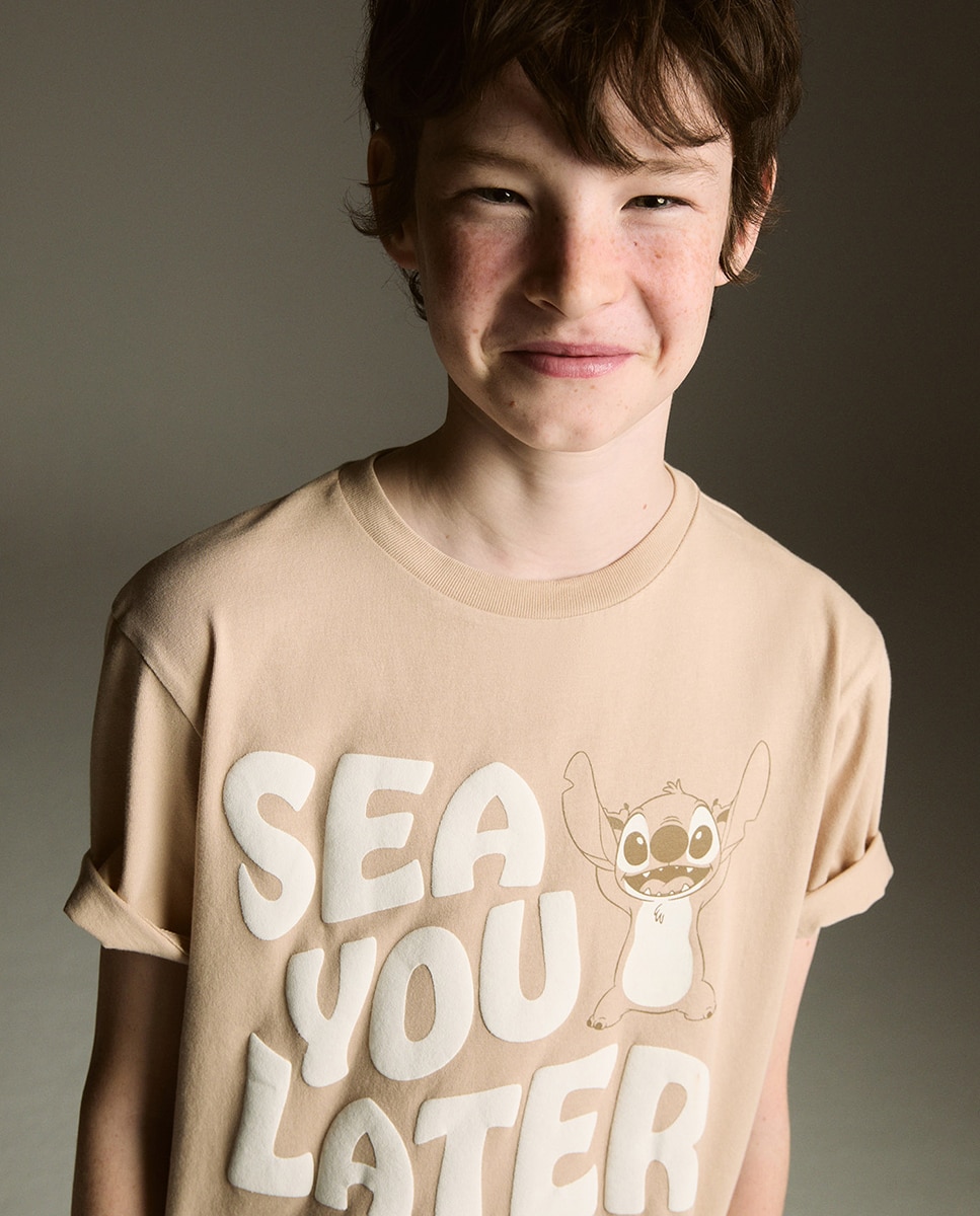 T-shirt com Estampado Stitch Sfera Bege-2