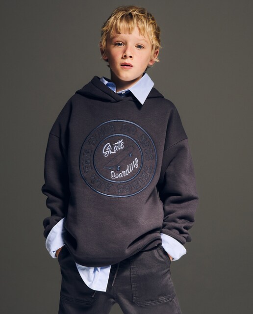 Imagen 0 de Sudadera bordada capucha