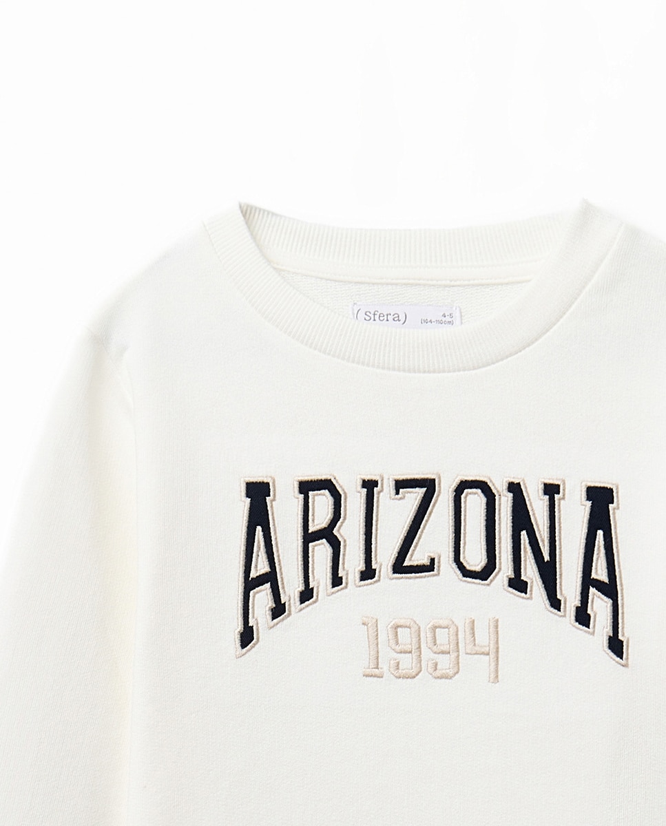 Sweatshirt Universitária com Patch de Sarja Sfera Branco-marfim-2