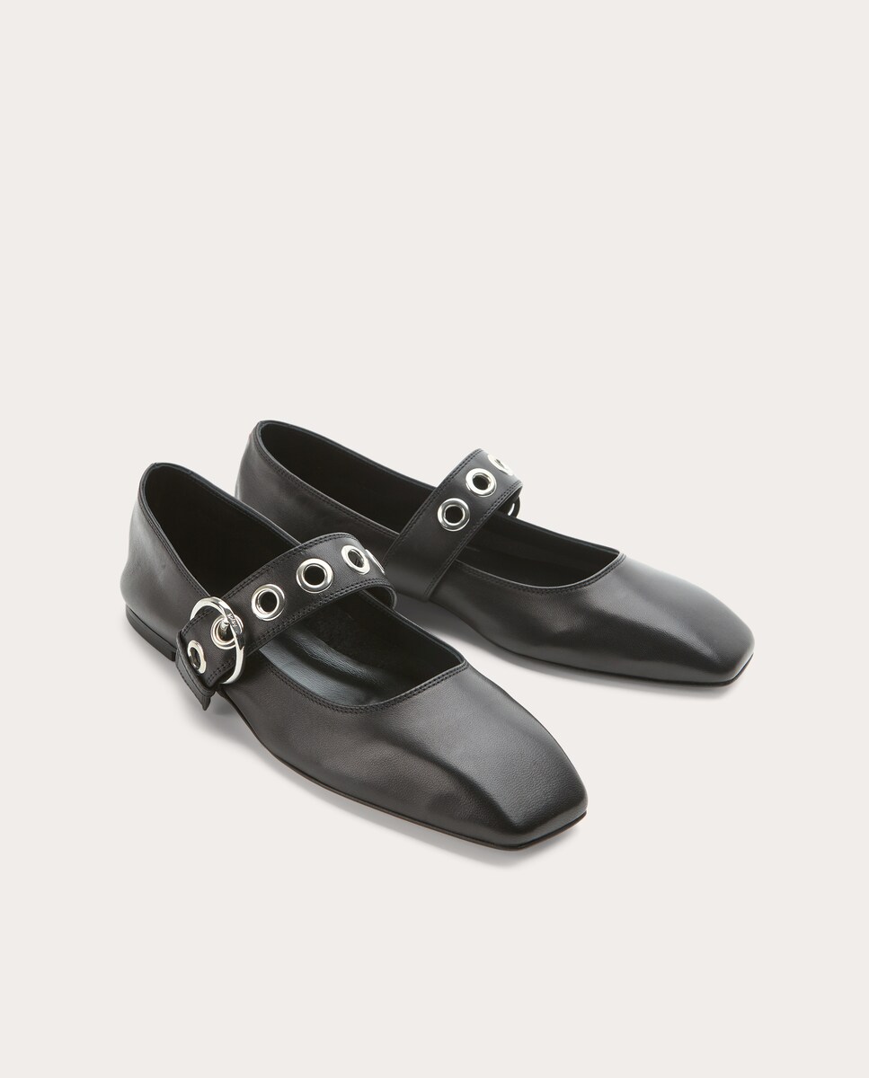 Sapatos Rasos Uma Eyelet em Pele Preto-2