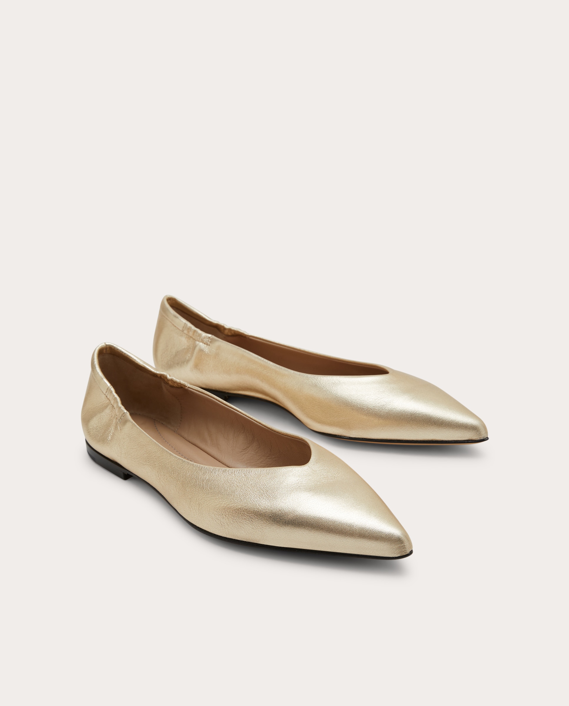 Sapatos Rasos em Pele Ouro-2