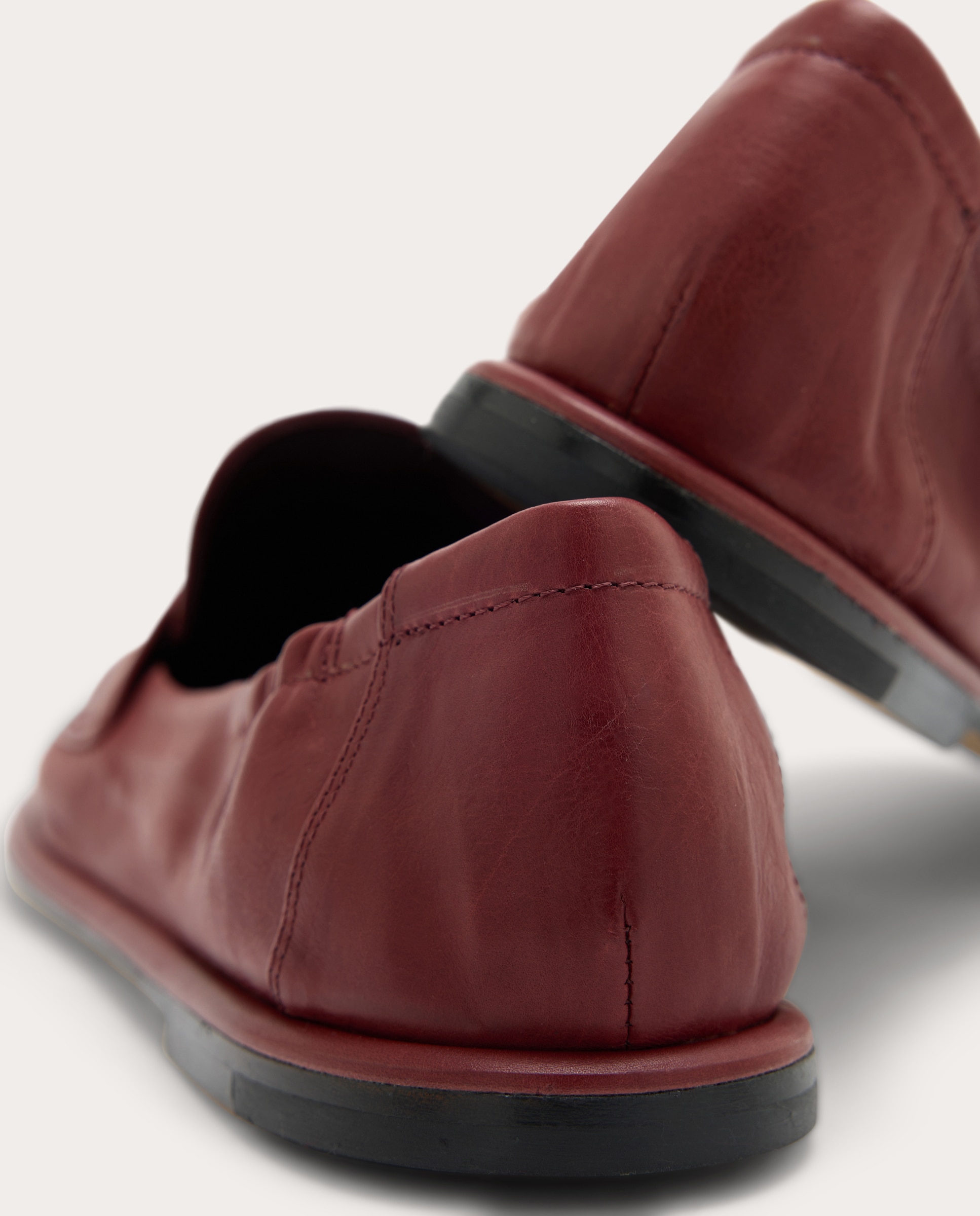 Mocassins em Pele Bordeaux-3