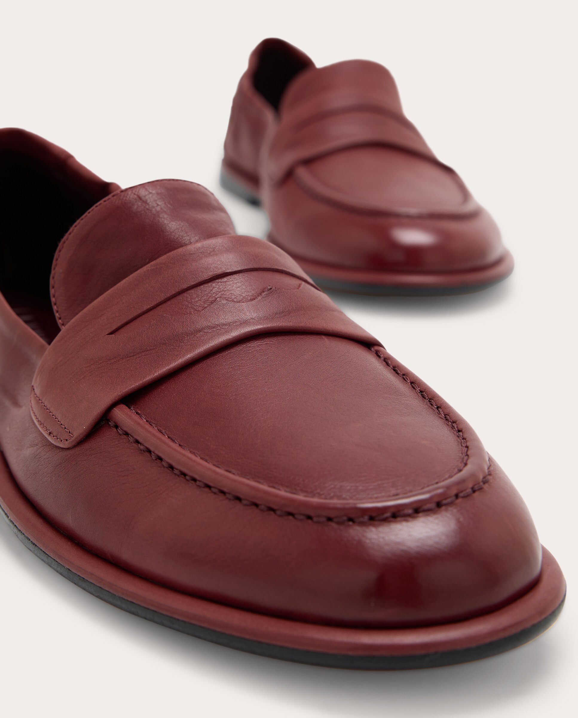 Mocassins em Pele Bordeaux-5