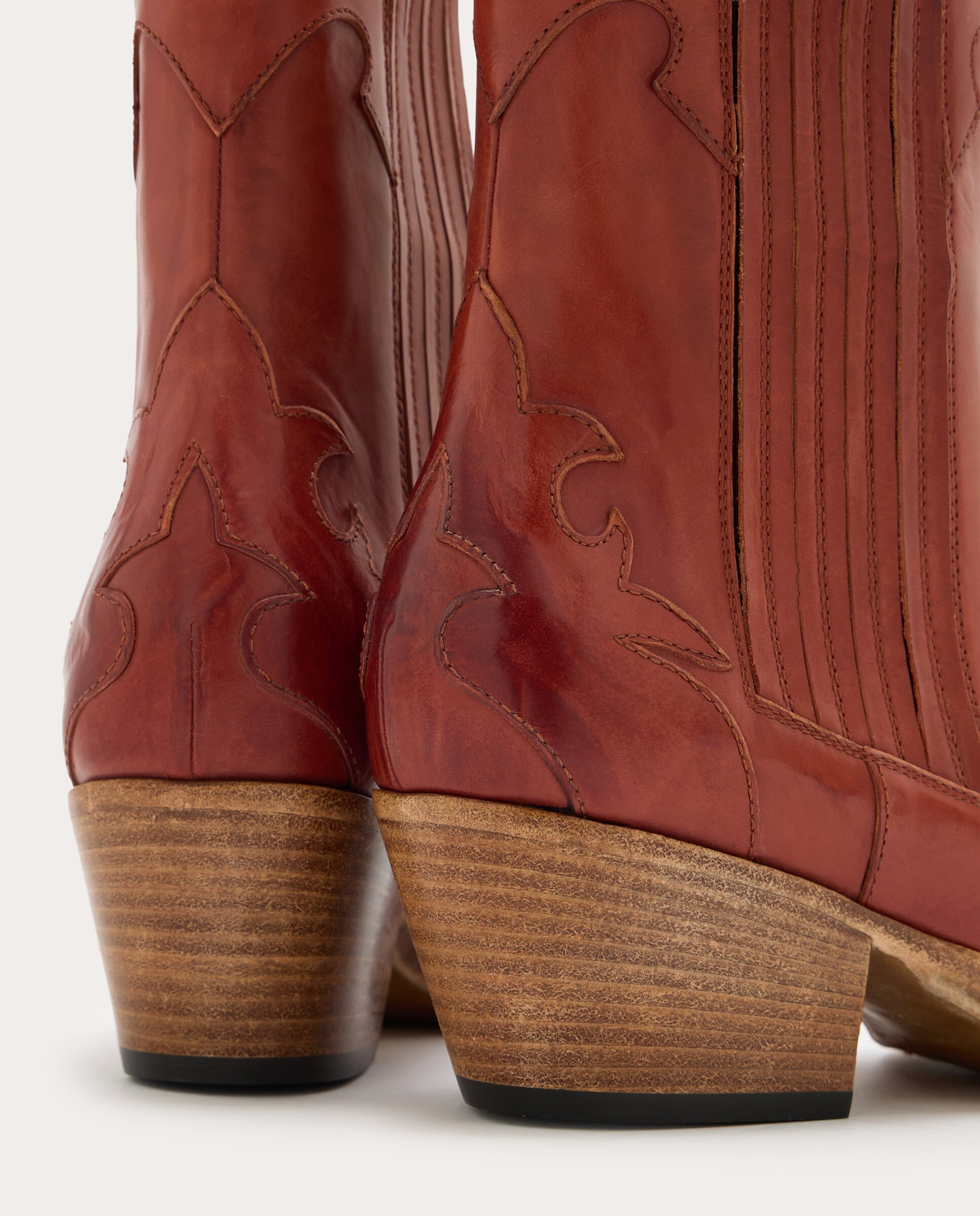 Botins Estilo Cowboy em Pele Castanho-3