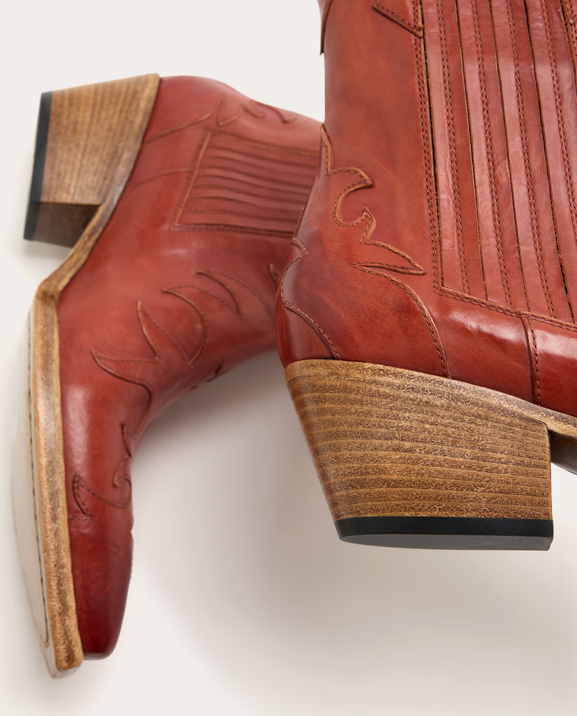 Botins Estilo Cowboy em Pele Castanho-5