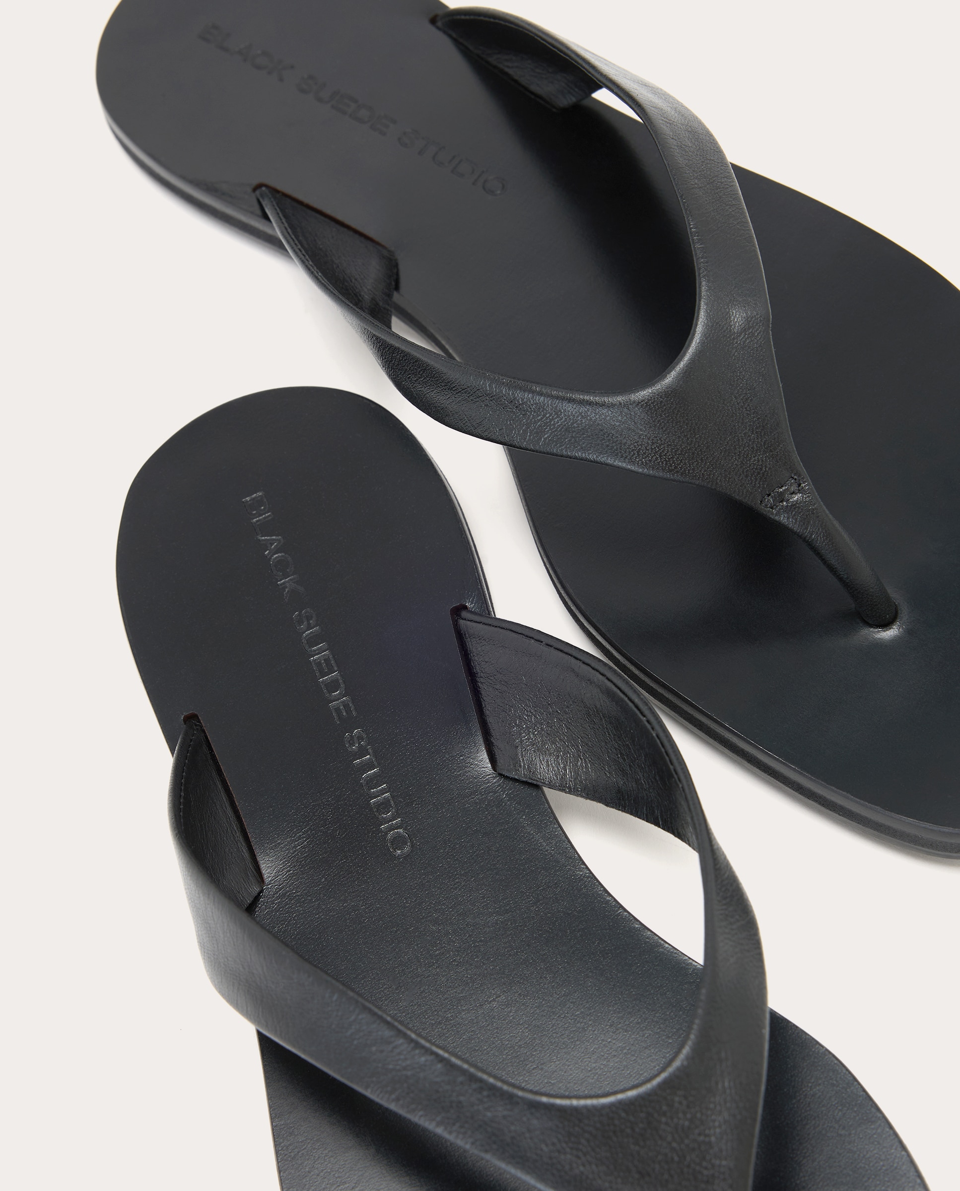 Imagen 5 de Sandalias planas Bae - Negro Negro