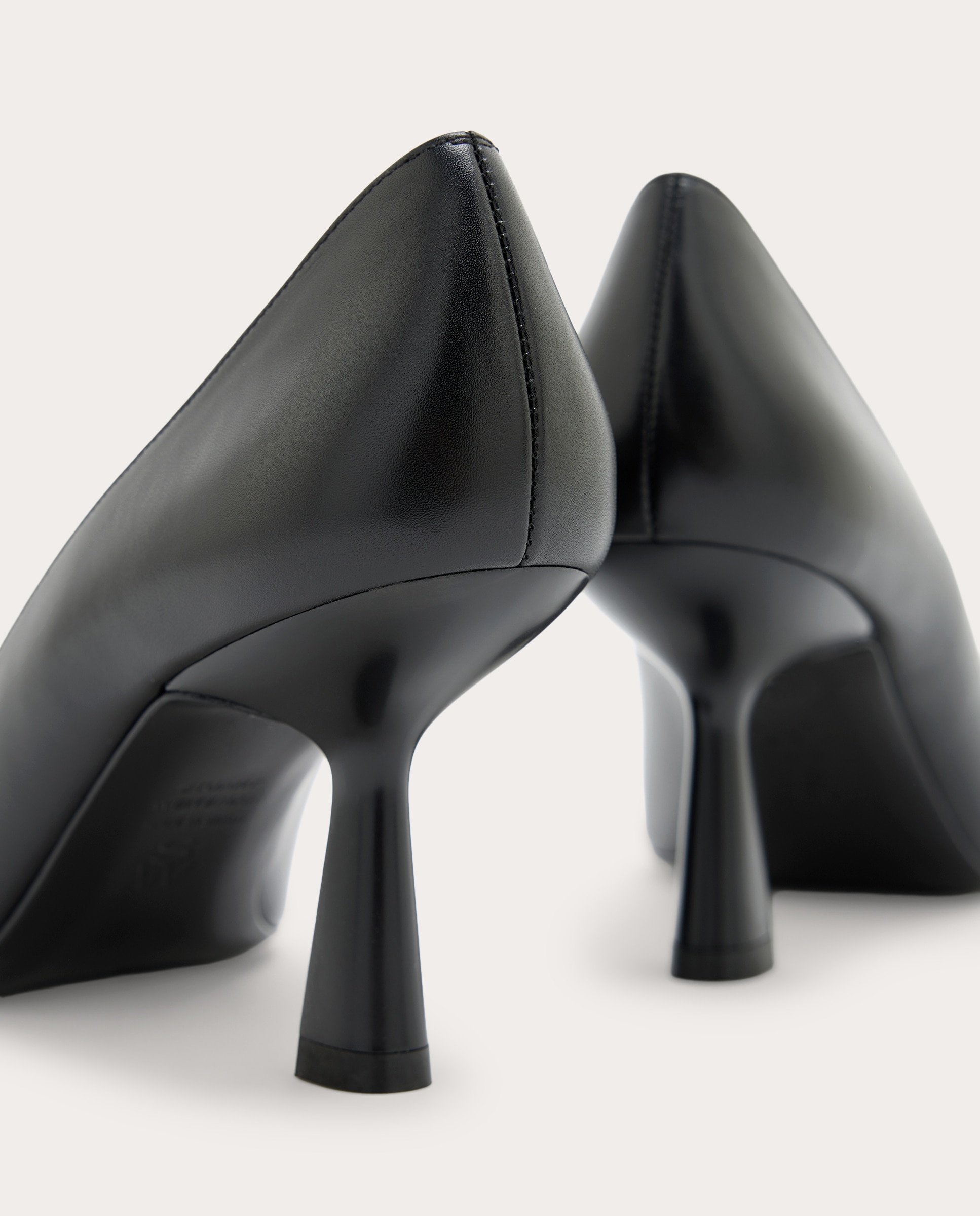 Zapato de tacón Stuart Sculpt 75 - Negro Negro-3