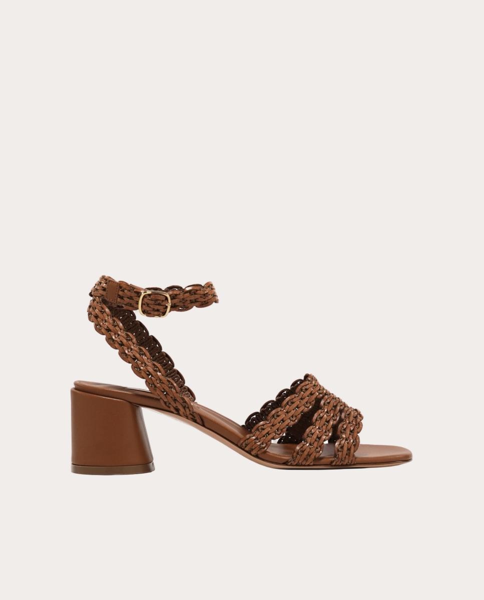 Imagen 0 de Sandalias de tacón trenzadas Beige