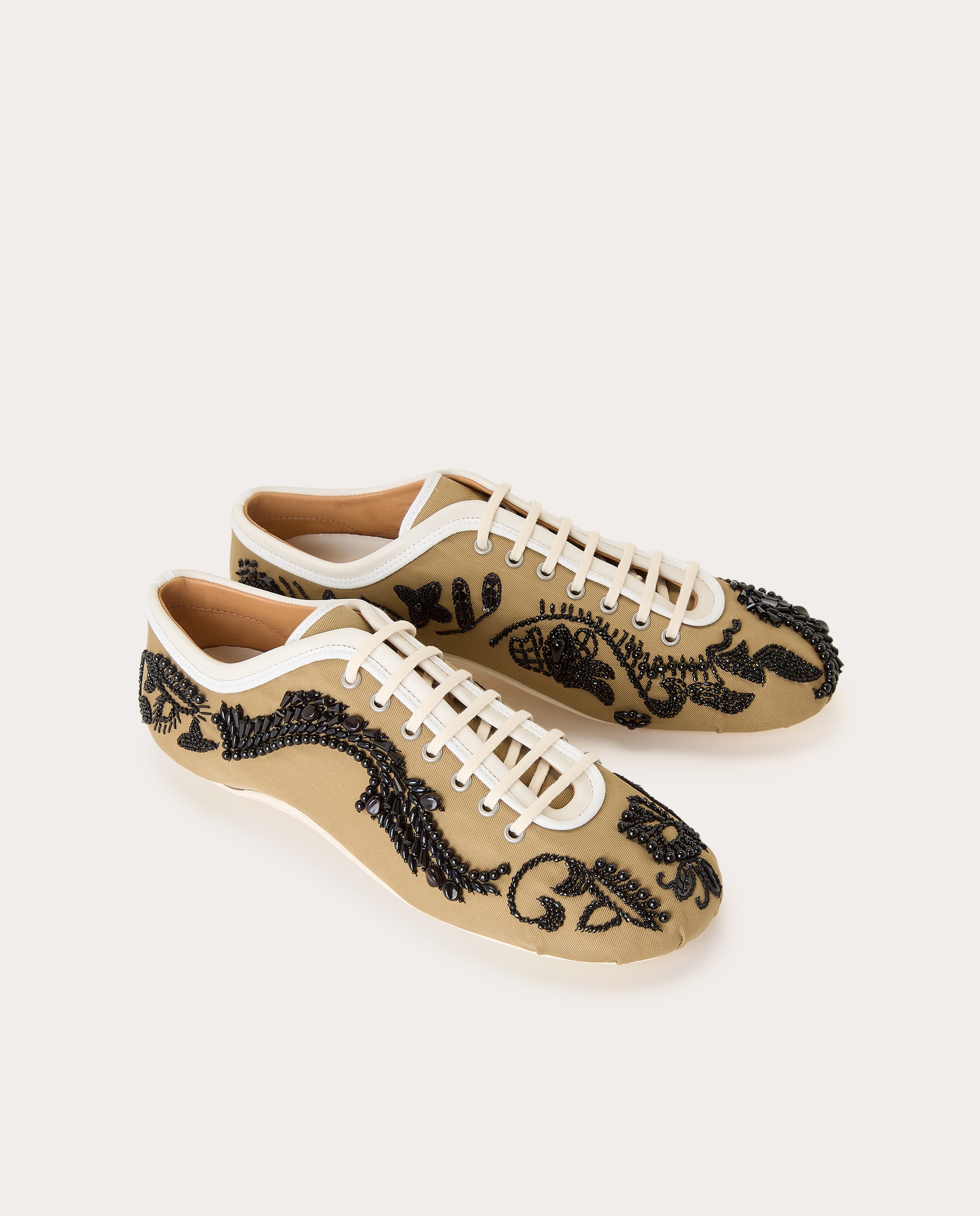 Imagen 2 de Zapatillas tipo bailarinas bordadas - Beige Beige