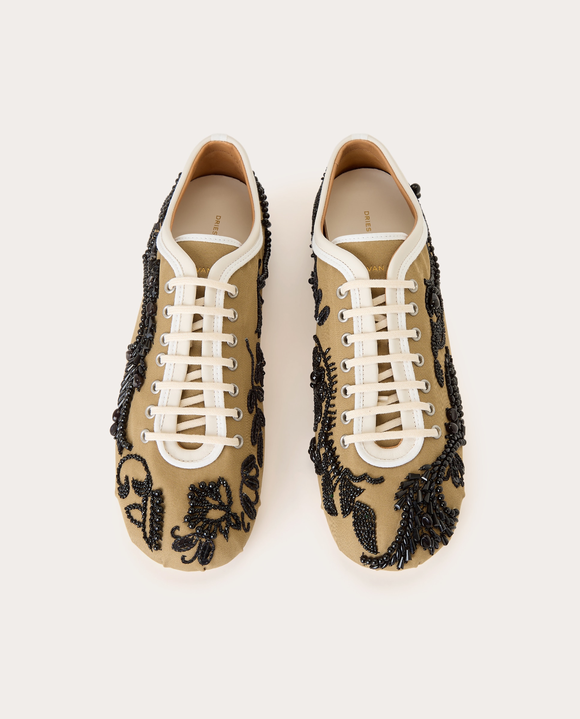 Imagen 4 de Zapatillas tipo bailarinas bordadas - Beige Beige