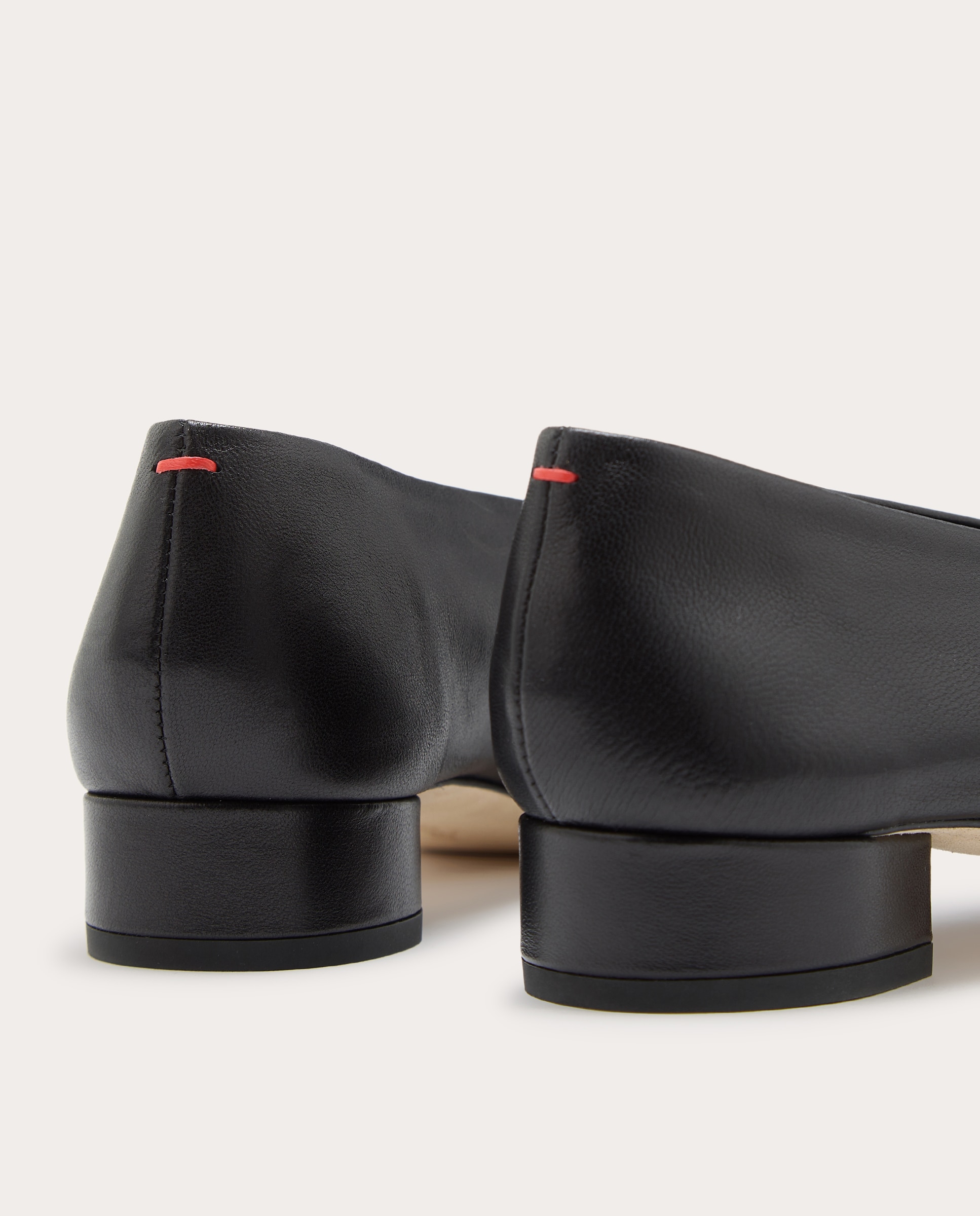 Sapatos Delia em Pele Preto-3
