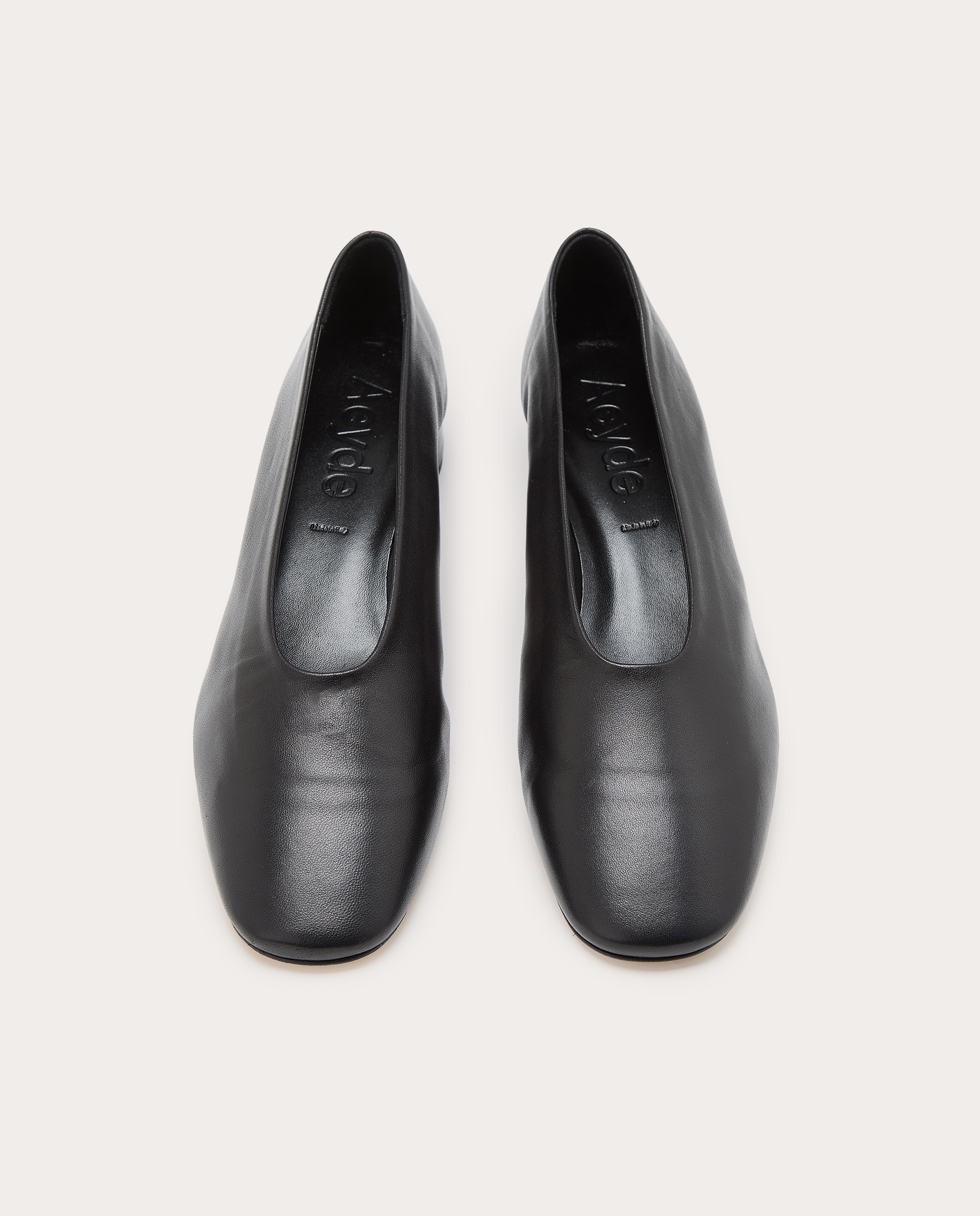 Sapatos Delia em Pele Preto-4