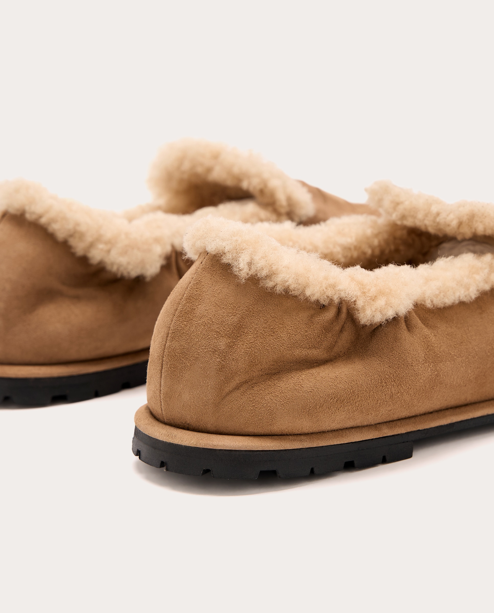 Mocassins Mia de Camurça com Forro de Pelo Castanho-claro-3