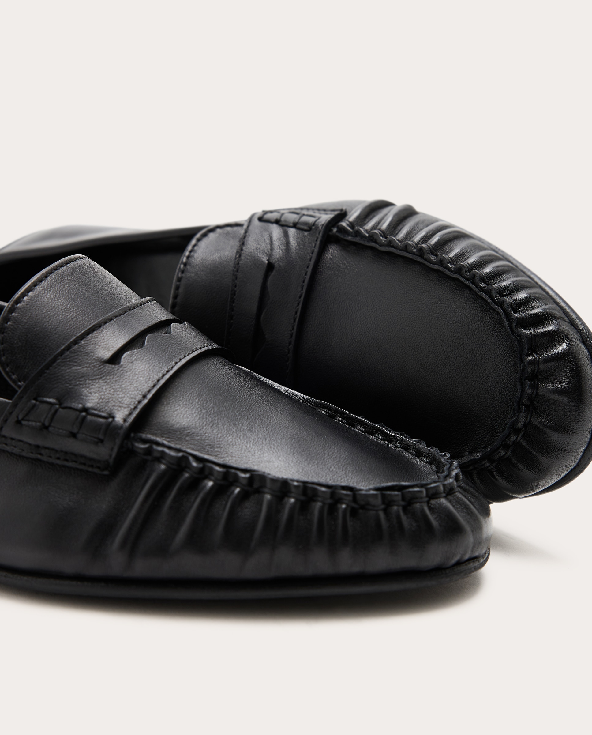 Mocassins Aldous de pele Preto-7