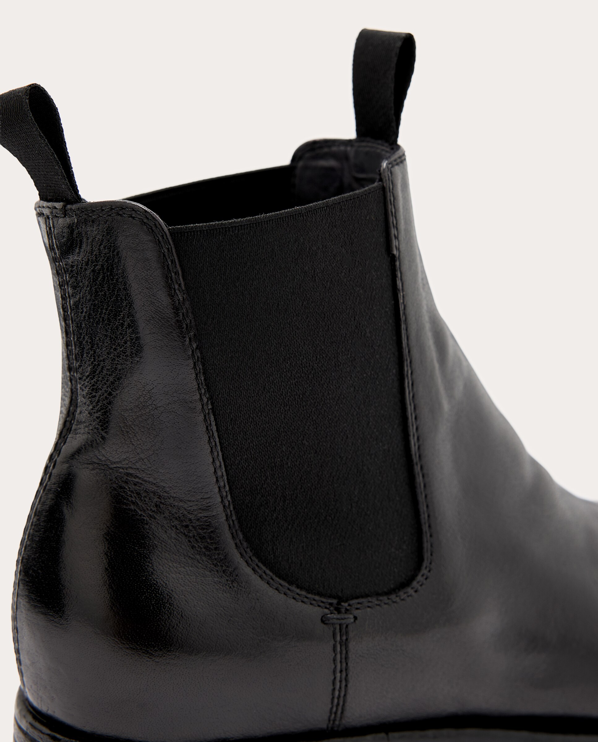 Botins Chelsea Caliste em Pele Preto-4