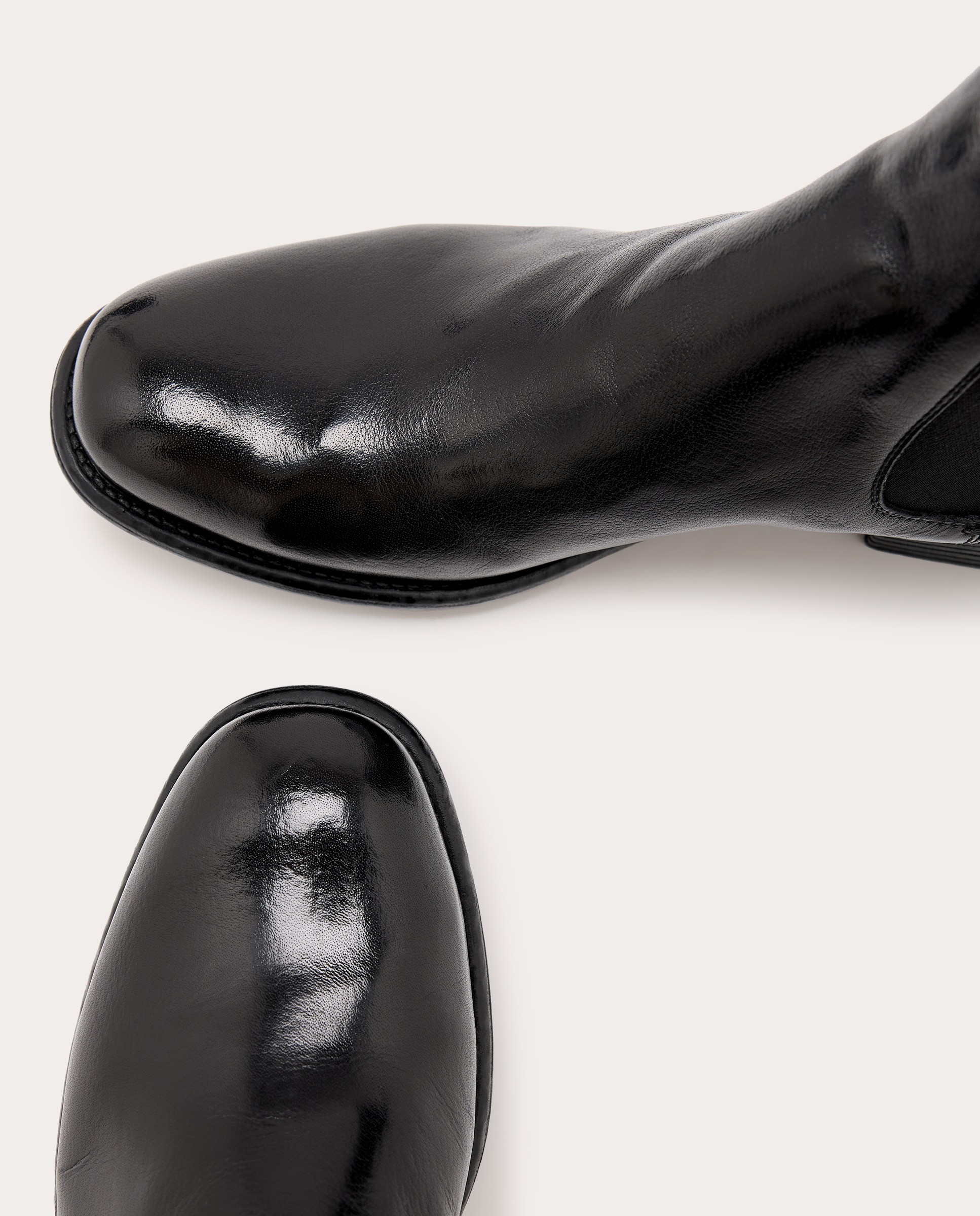 Botins Chelsea Caliste em Pele Preto-5