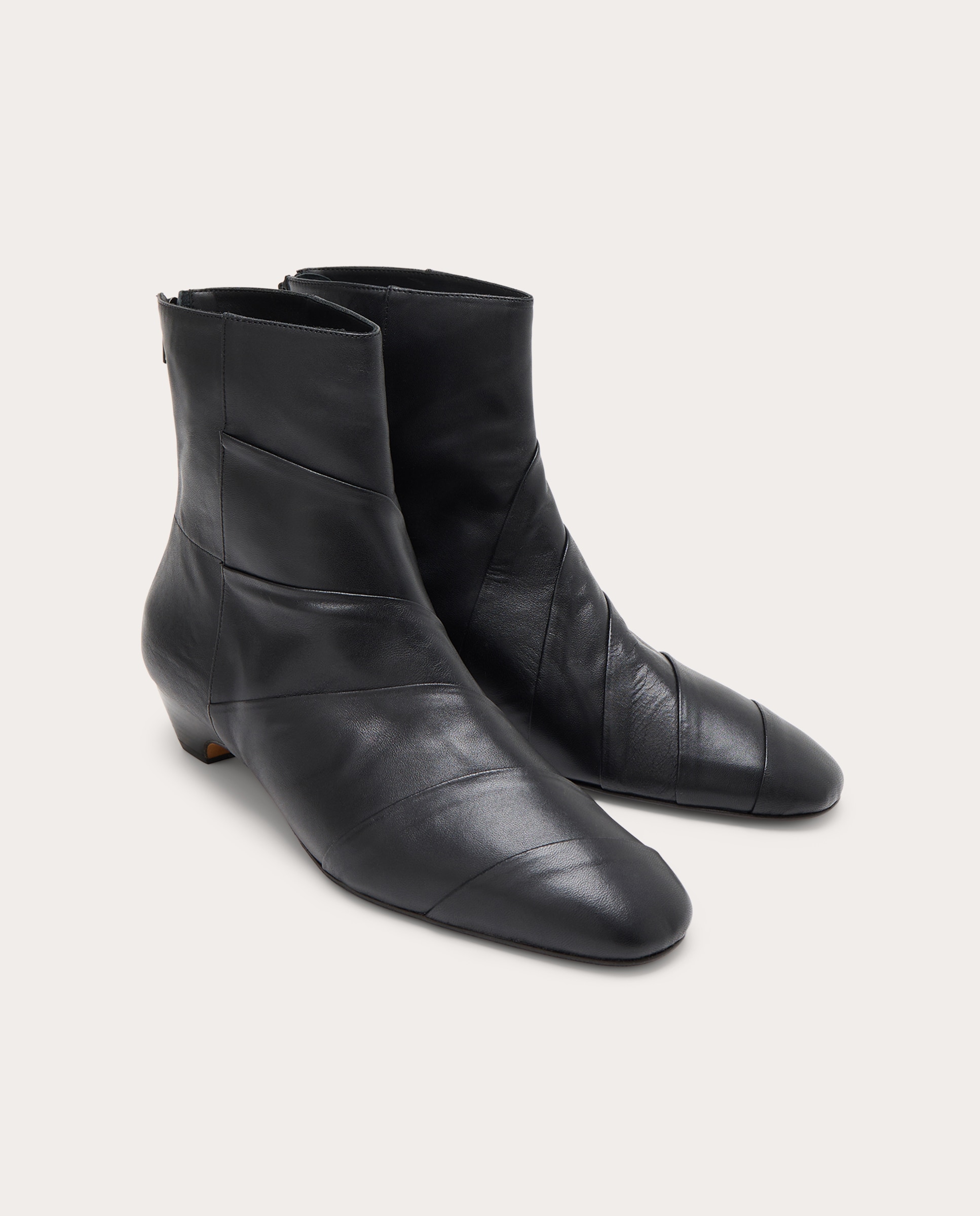 Imagen 2 de Botines Sarga plisados de piel - Negro Negro