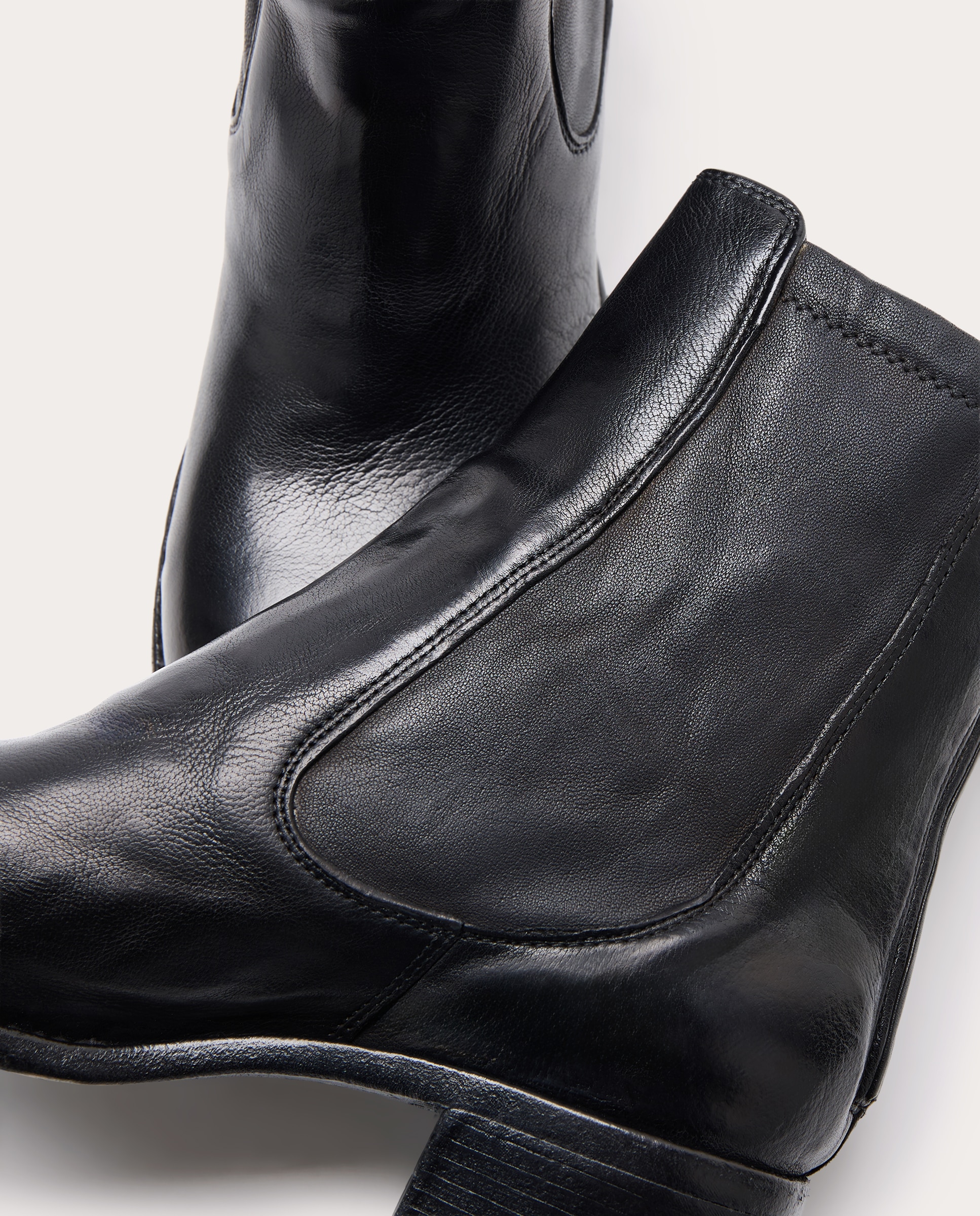 Imagen 5 de Botines Athena AP06 de piel - Negro Negro