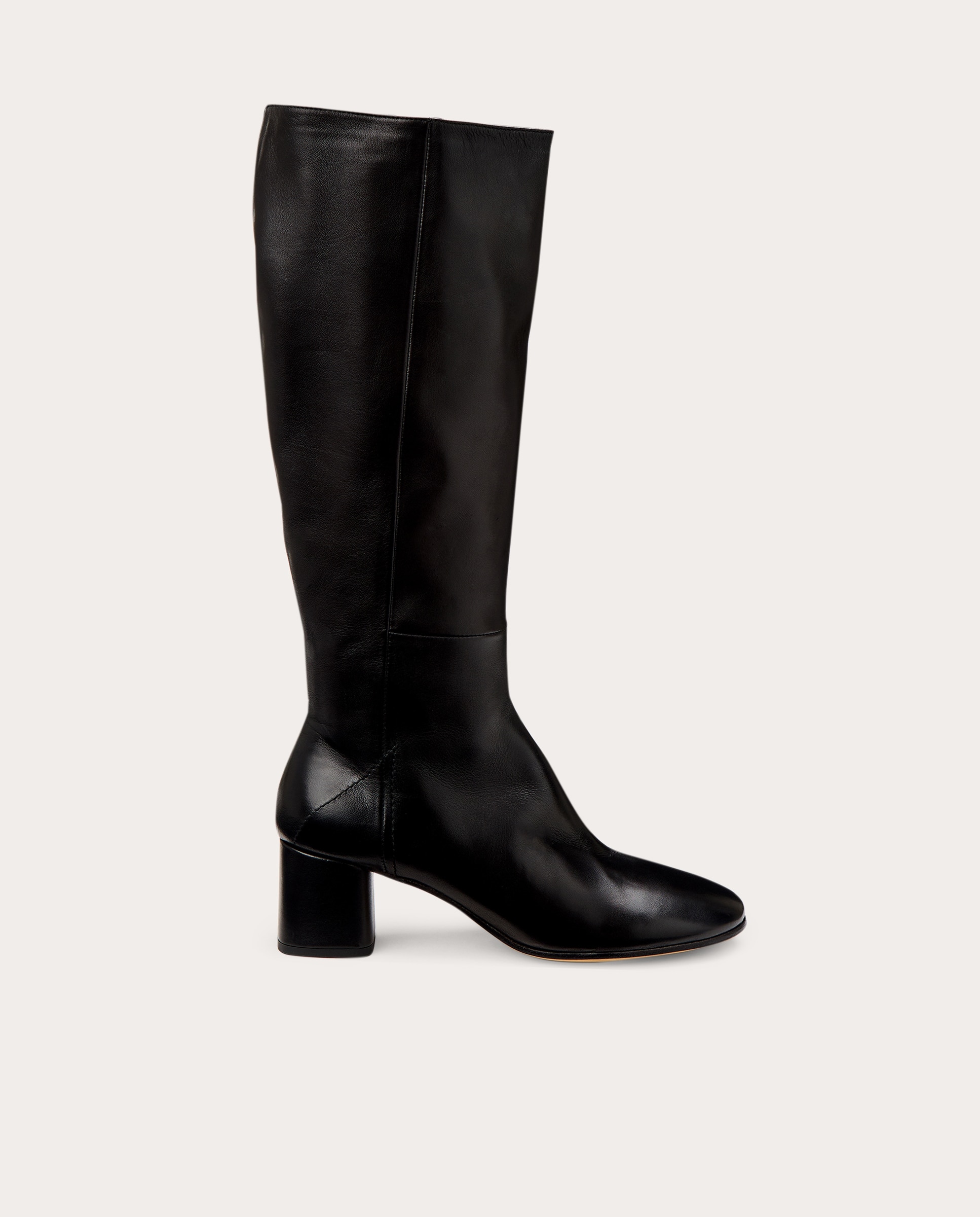 Imagem 0 de Botins de Salto Lisos com Biqueira Fina