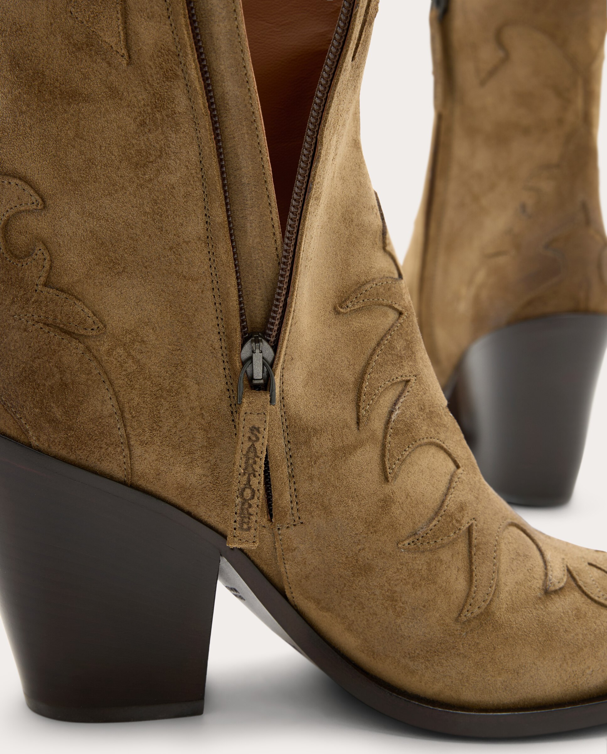 Botins de Camurça Taupe-4