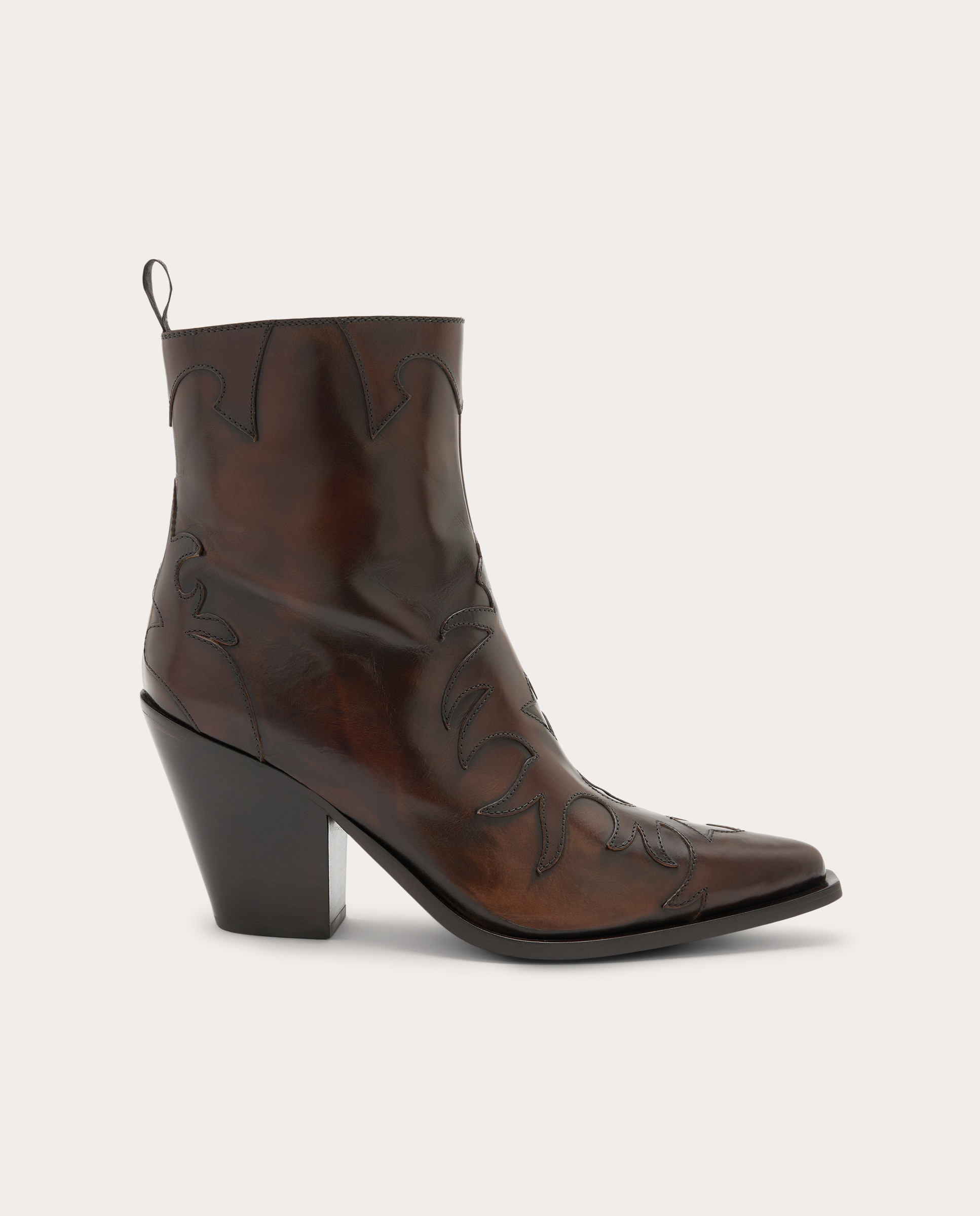 Imagem 0 de Botins em Pele