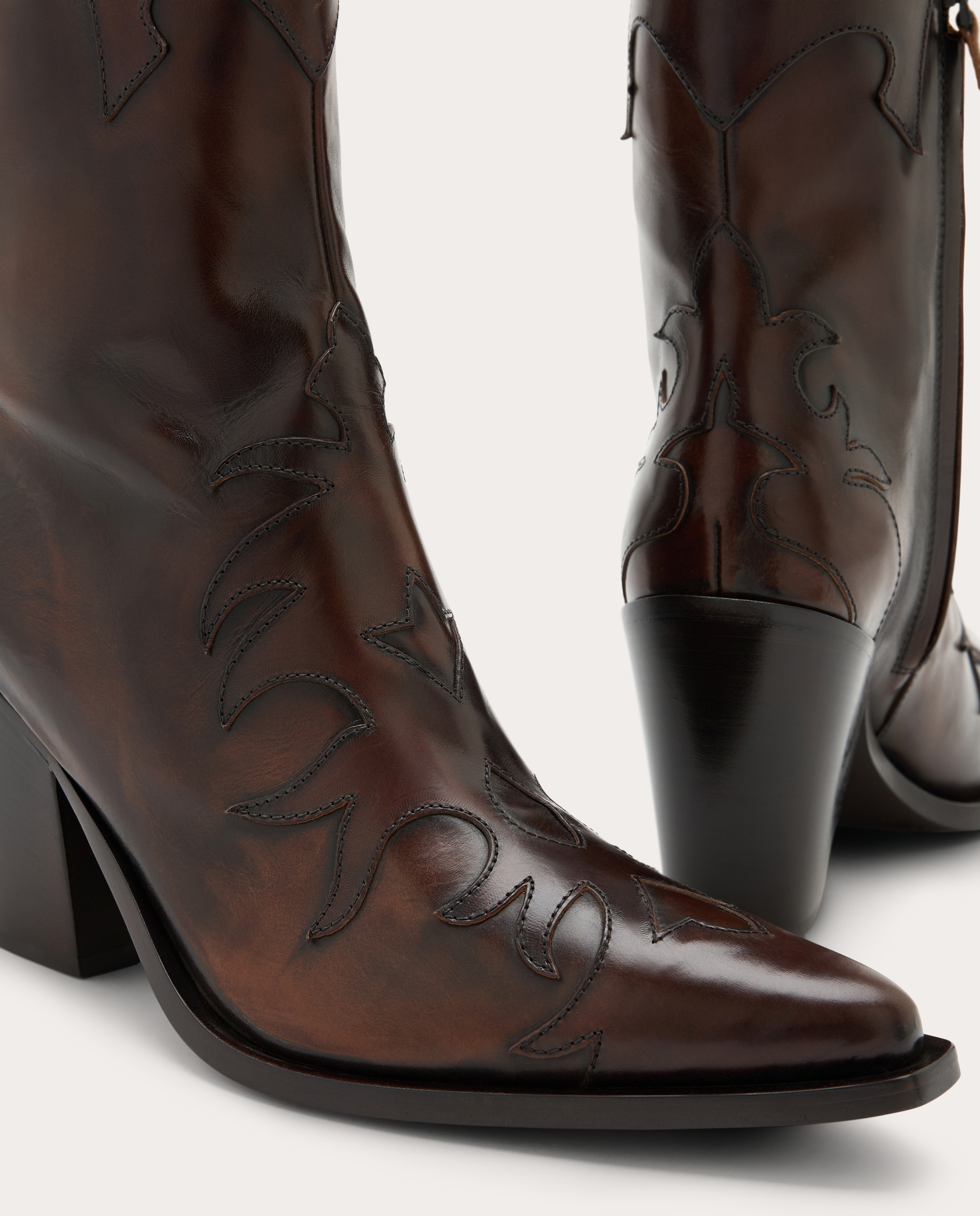 Botins em Pele Castanho-4