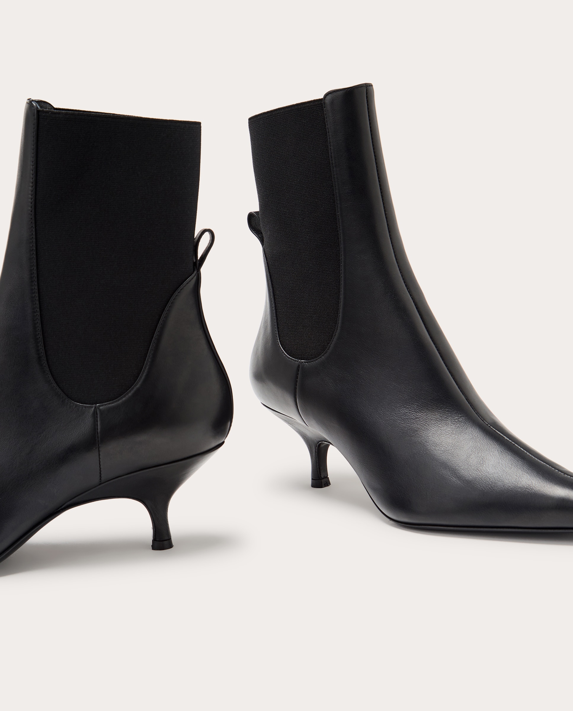 Imagen 5 de Botines Tara de piel - Negro Negro