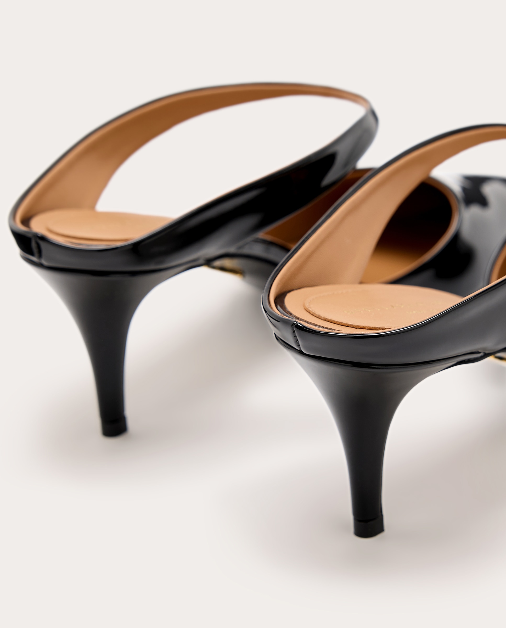 Mules de charol con tacón - Negro Negro-3