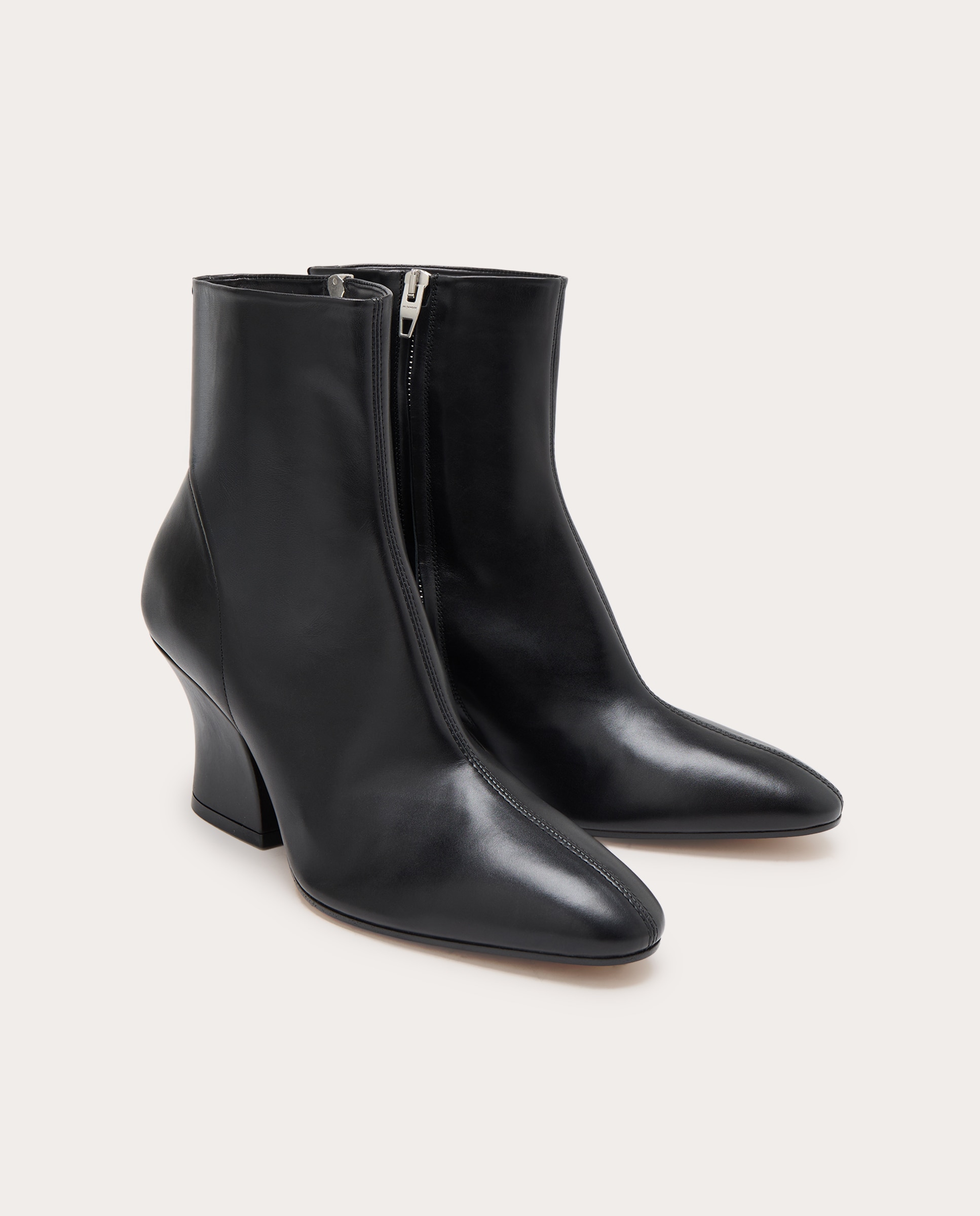 Imagen 2 de Botines Lune de piel - Negro Negro