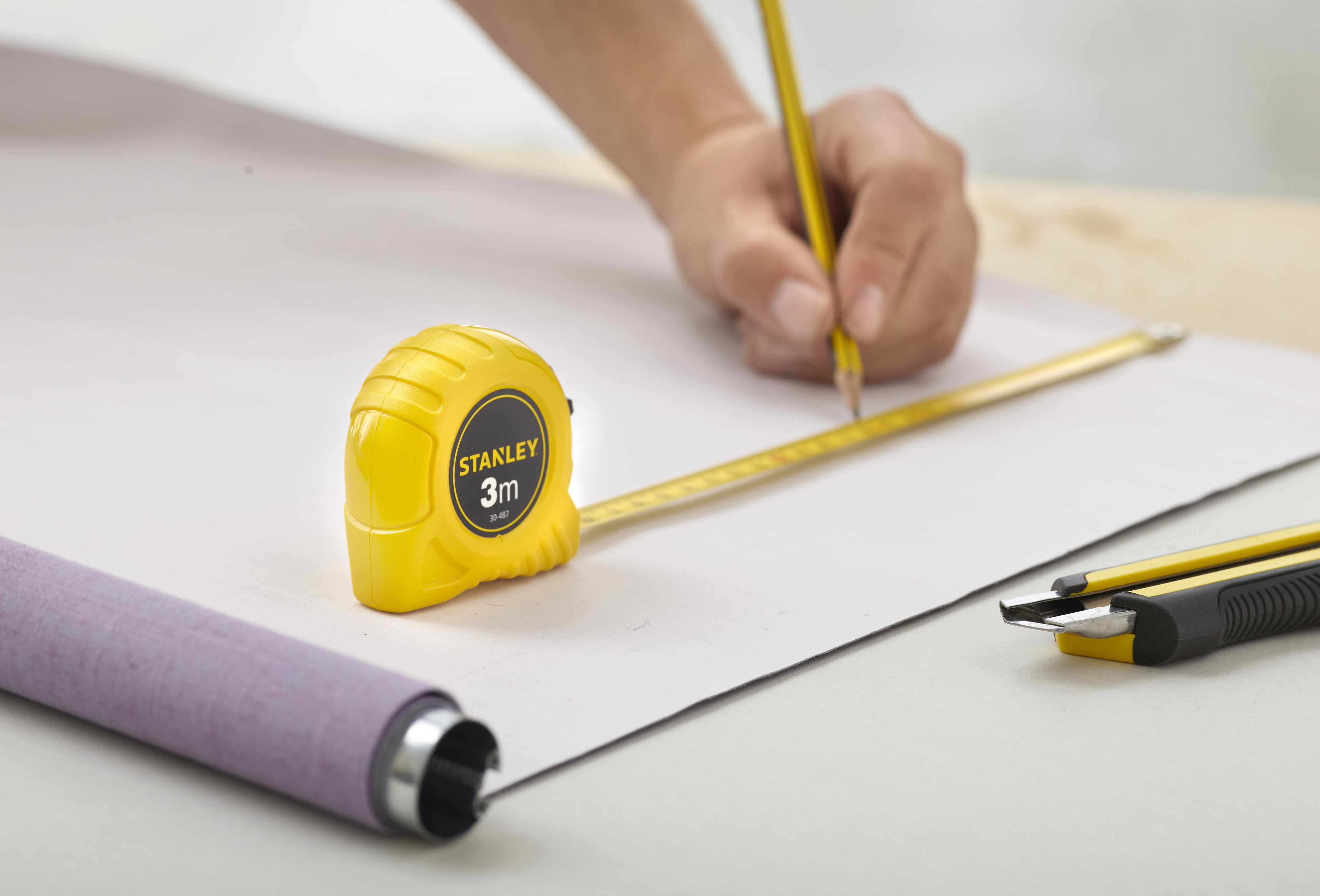 Flexómetro Easylock Amarillo-3