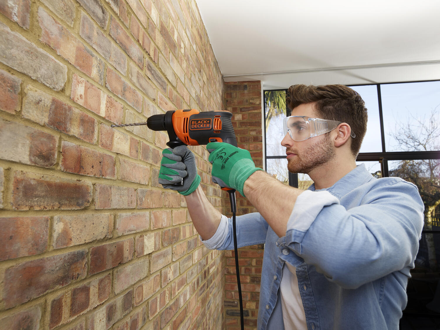 Taladro Percutor Eléctrico con cable a red 710 W BEH710K-QS + Accesorios + Maletín Naranja / Negro-7