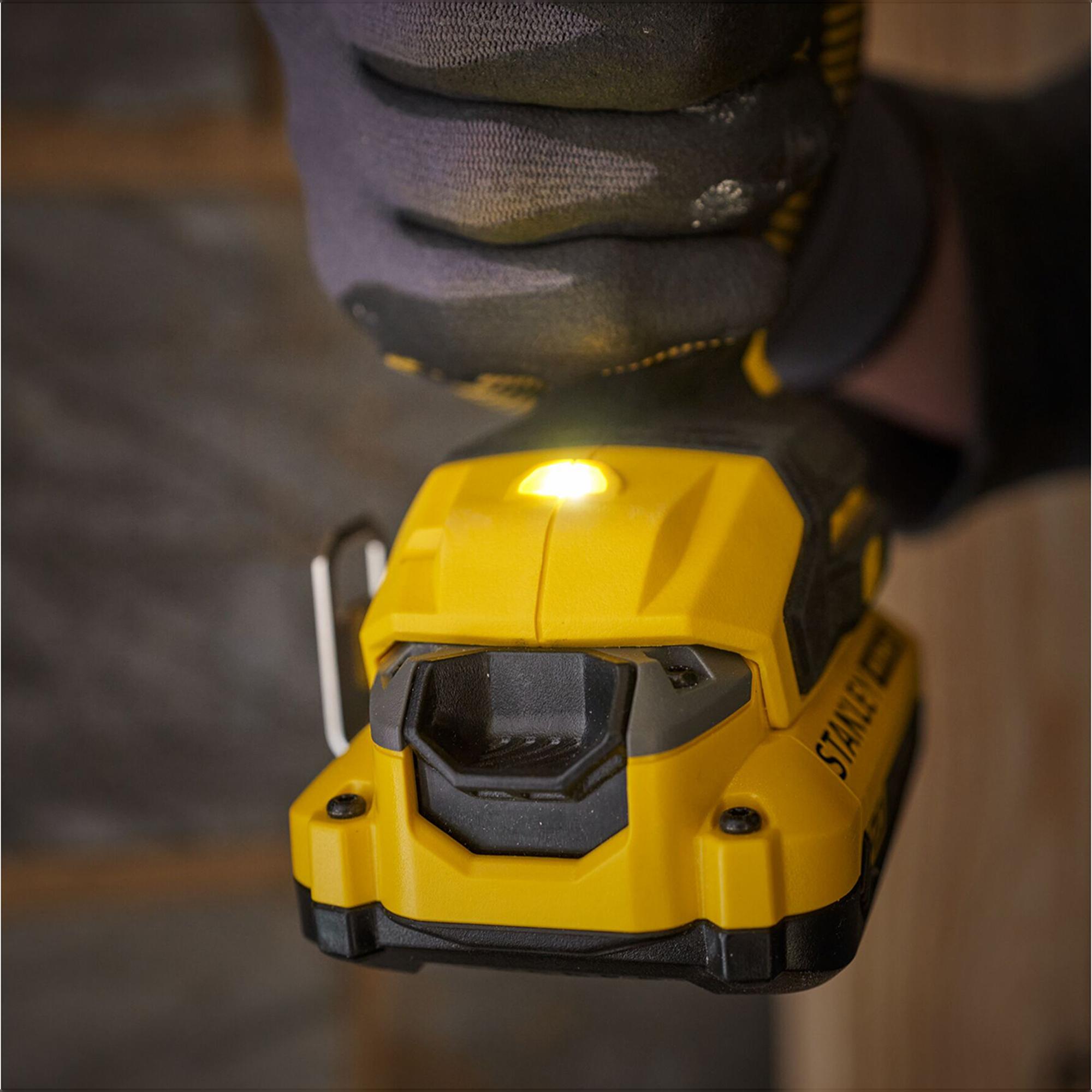 Taladro Percutor Stanley Brushless 18V 2x2 Ah Prostack Amarillo / Negro-6