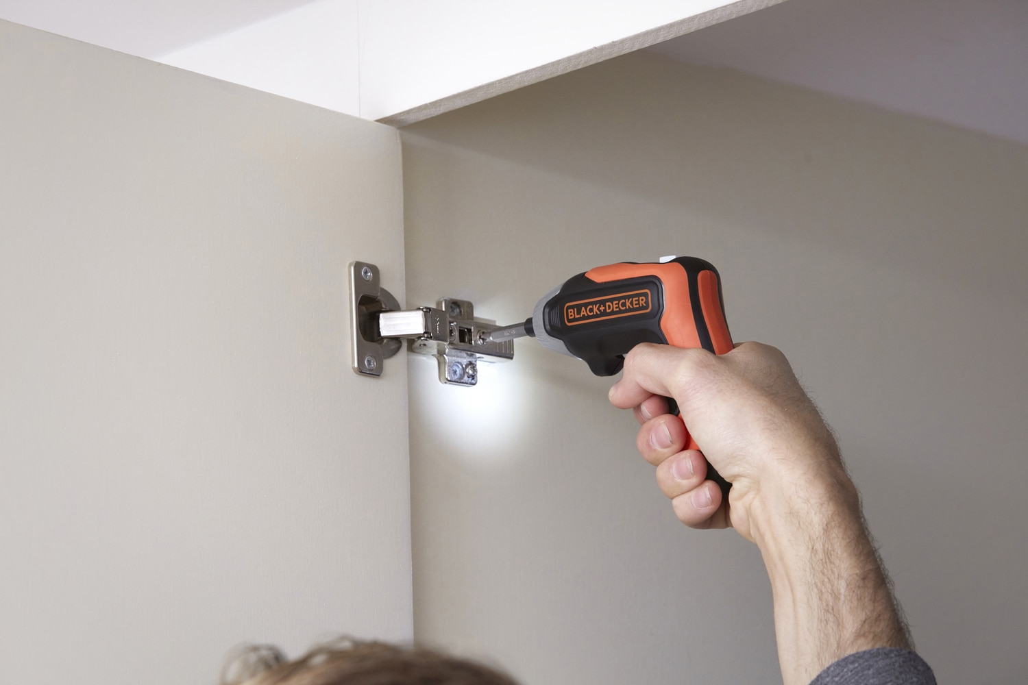 Atornillador a Batería de carga rápida 3,6 V B+D BCF611CK-QW Naranja / Negro-8