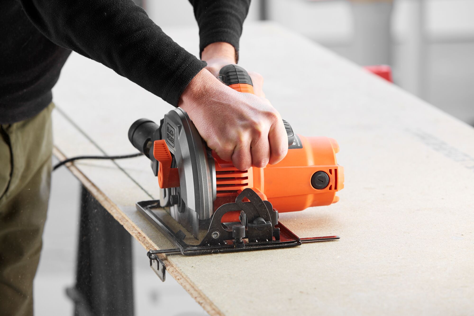 Sierra Circular Eléctrica a red 1,5 kW Ø 190 mm Naranja / Negro-2