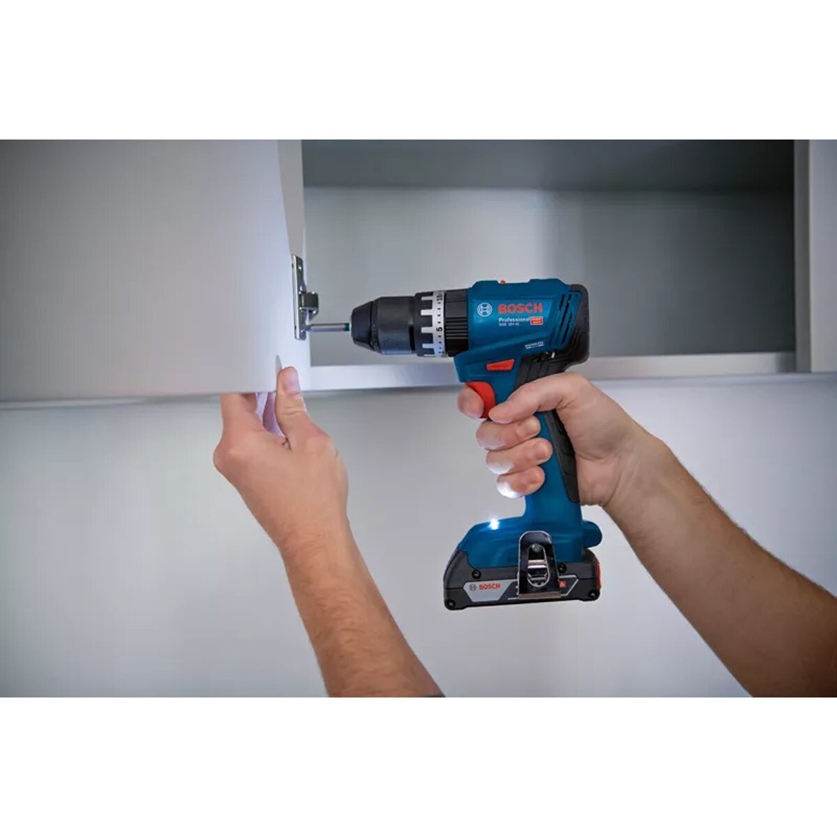 Taladro Percutor a Batería GSB 18V-45 Profesional Azul / Negro-3