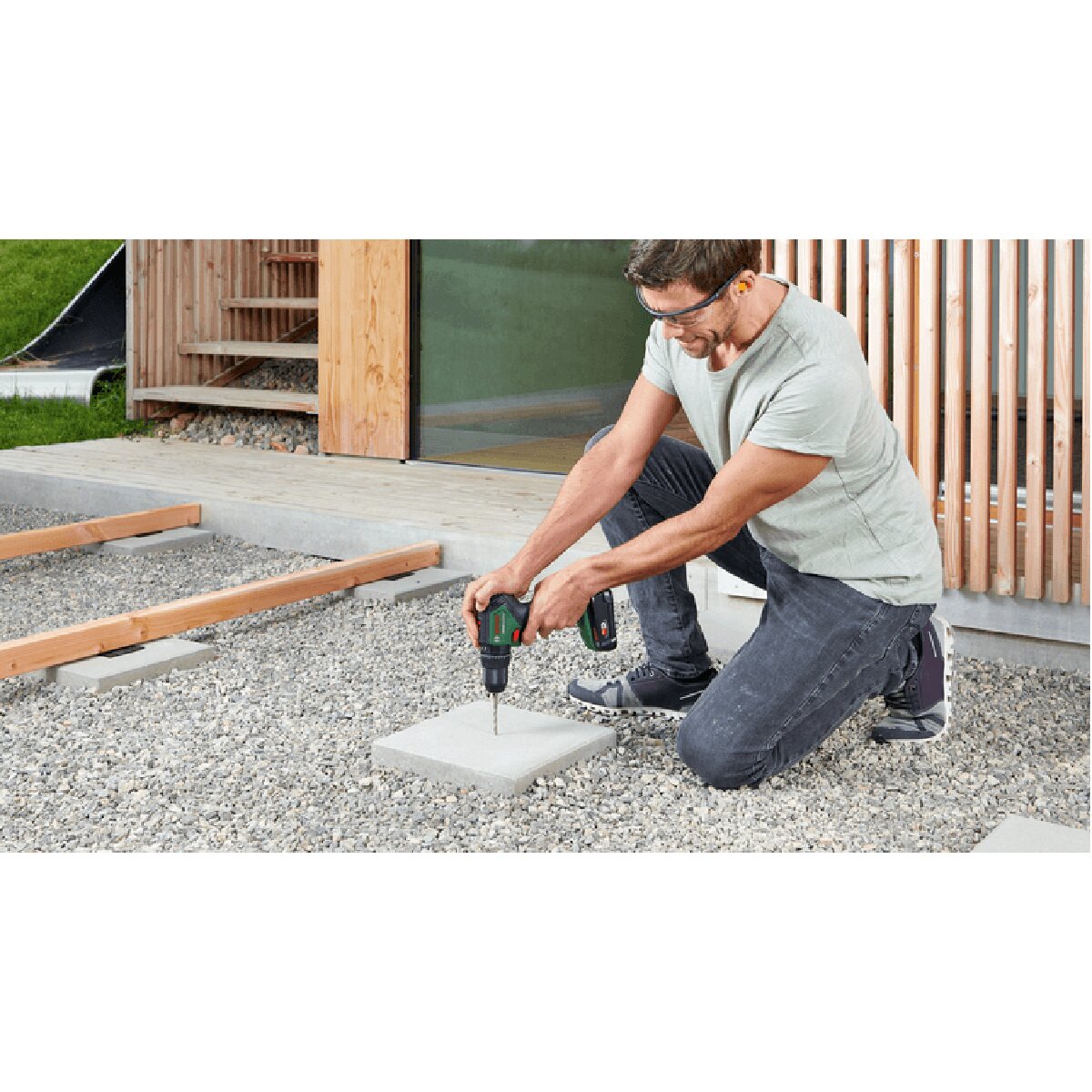Taladro Percutor a Batería Universal Impact 18V-60 sin Batería Verde / Negro-2