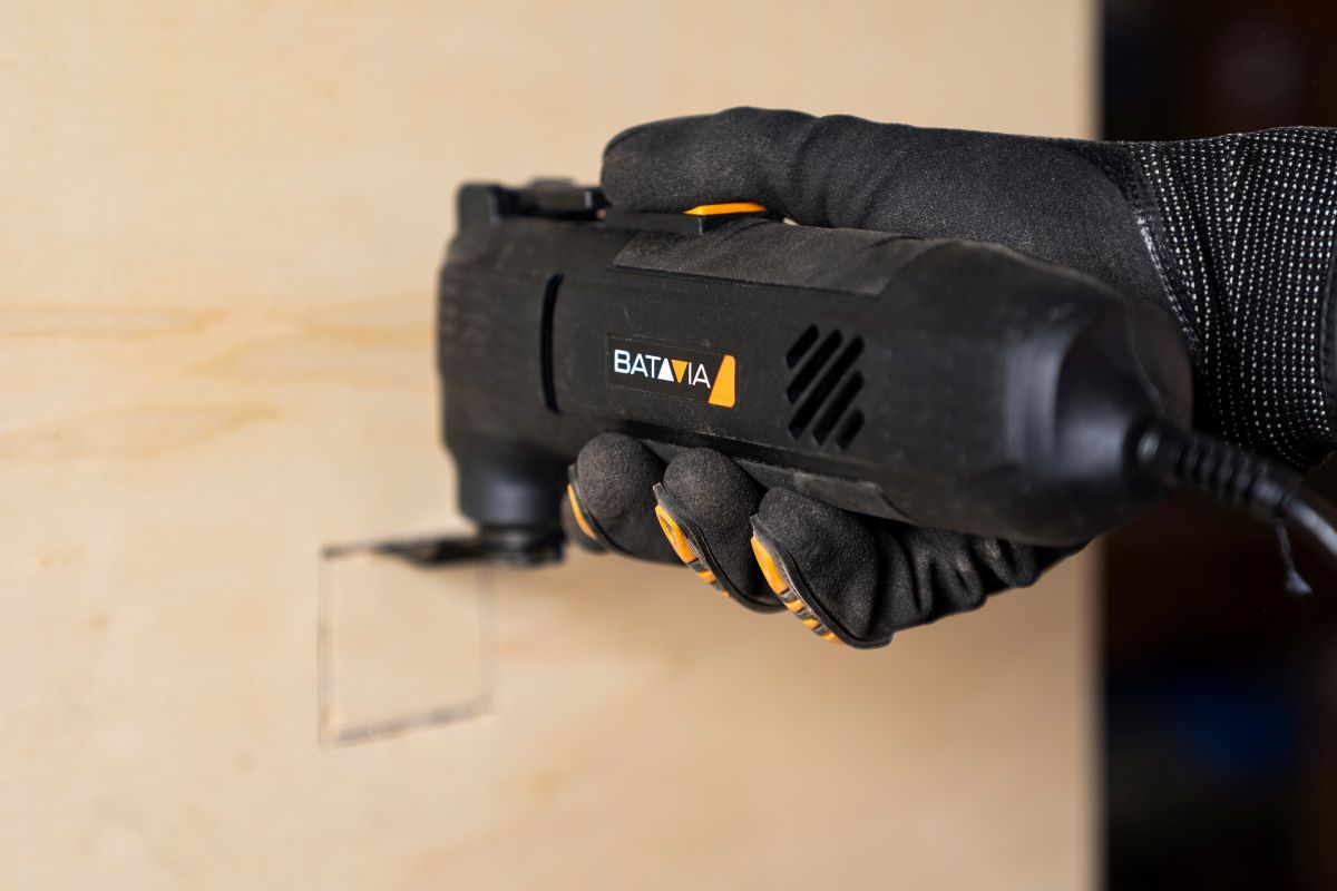 Multiherramienta Elécrica a red 250 W + 30 Accesorios Negro / Naranja-4