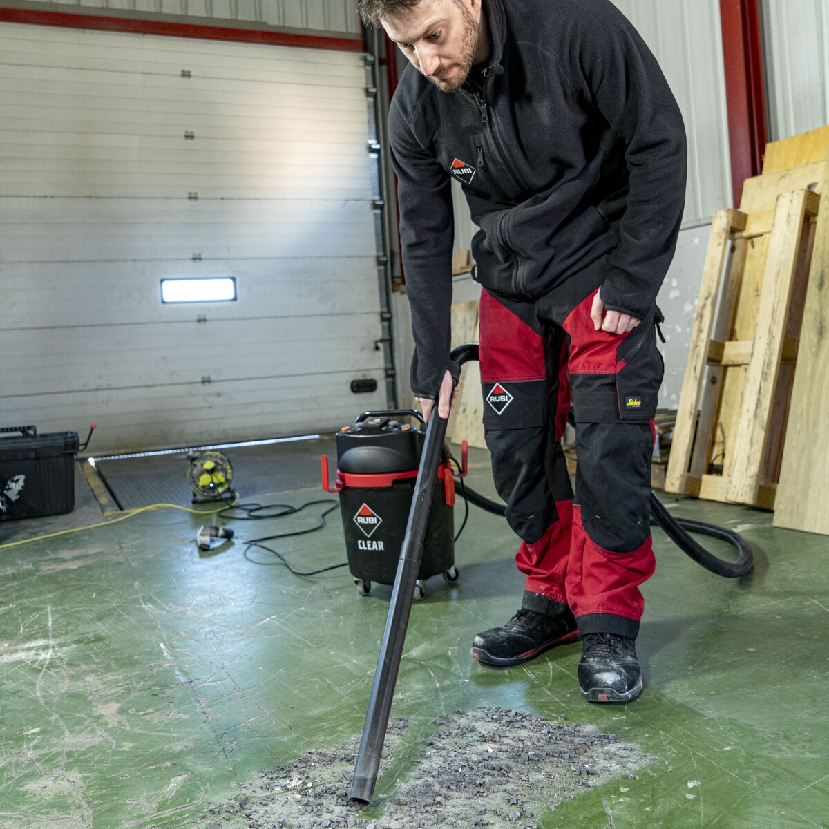 Aspirador Profesional Rubi Clear M Negro / Rojo-5