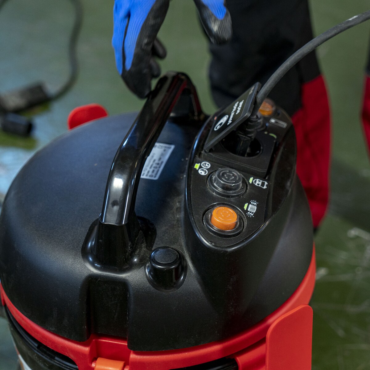 Aspirador Profesional Rubi Clear M Negro / Rojo-7