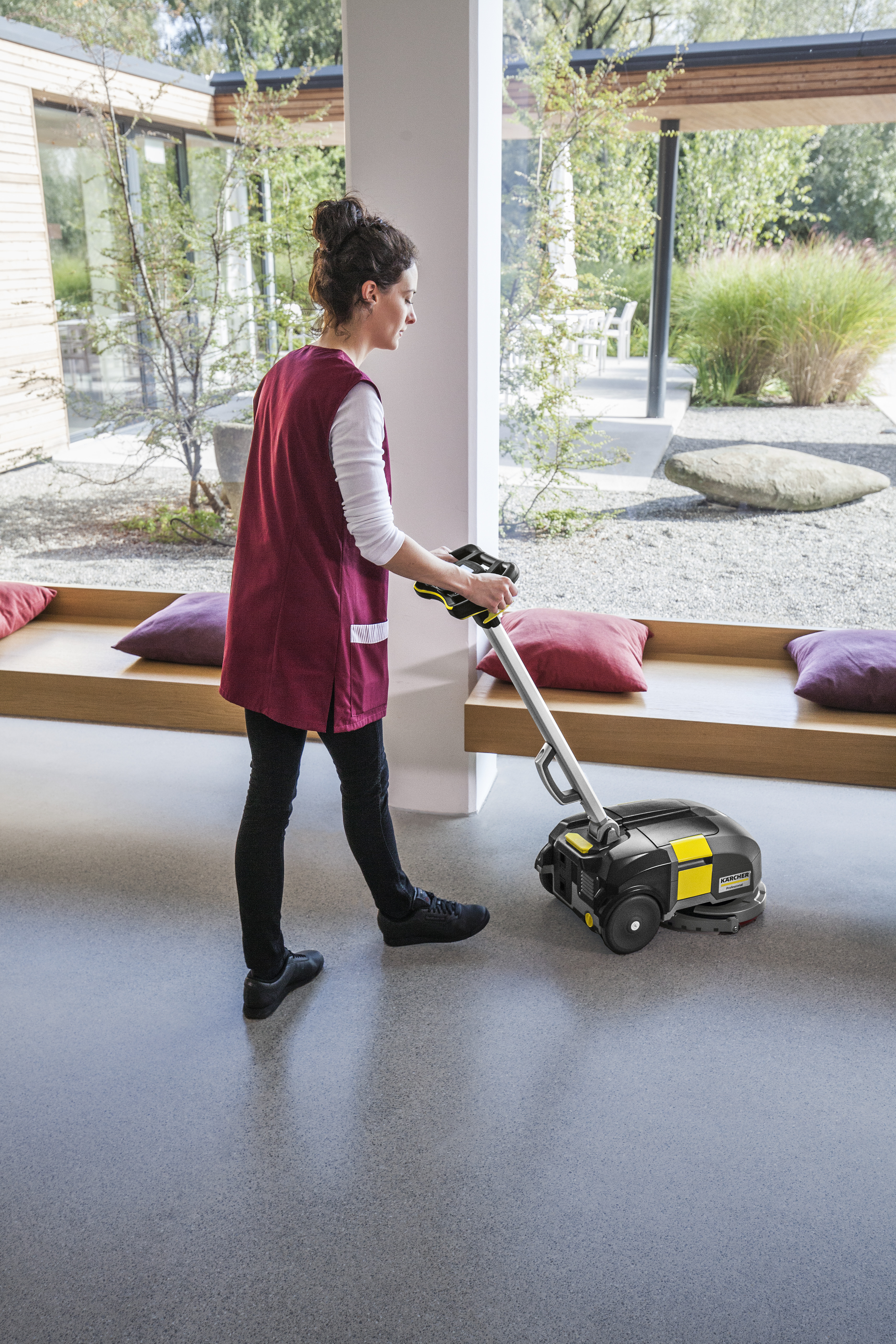 Fregadoras con Acompañante BD 30/4 C BP Pack con Batería Iones Gris-3