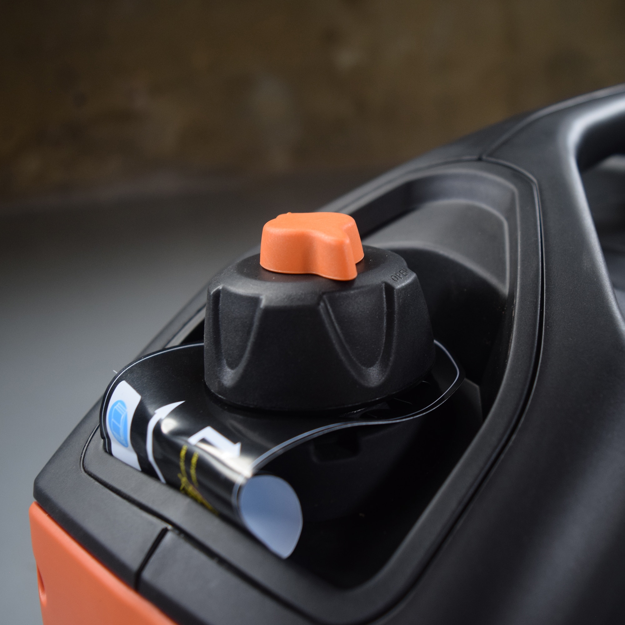 Generador Eléctrico Inverter Motor Gasolina 4T Monofásico 2,0 kW BD-BXGNI2200E Naranja / Negro-10
