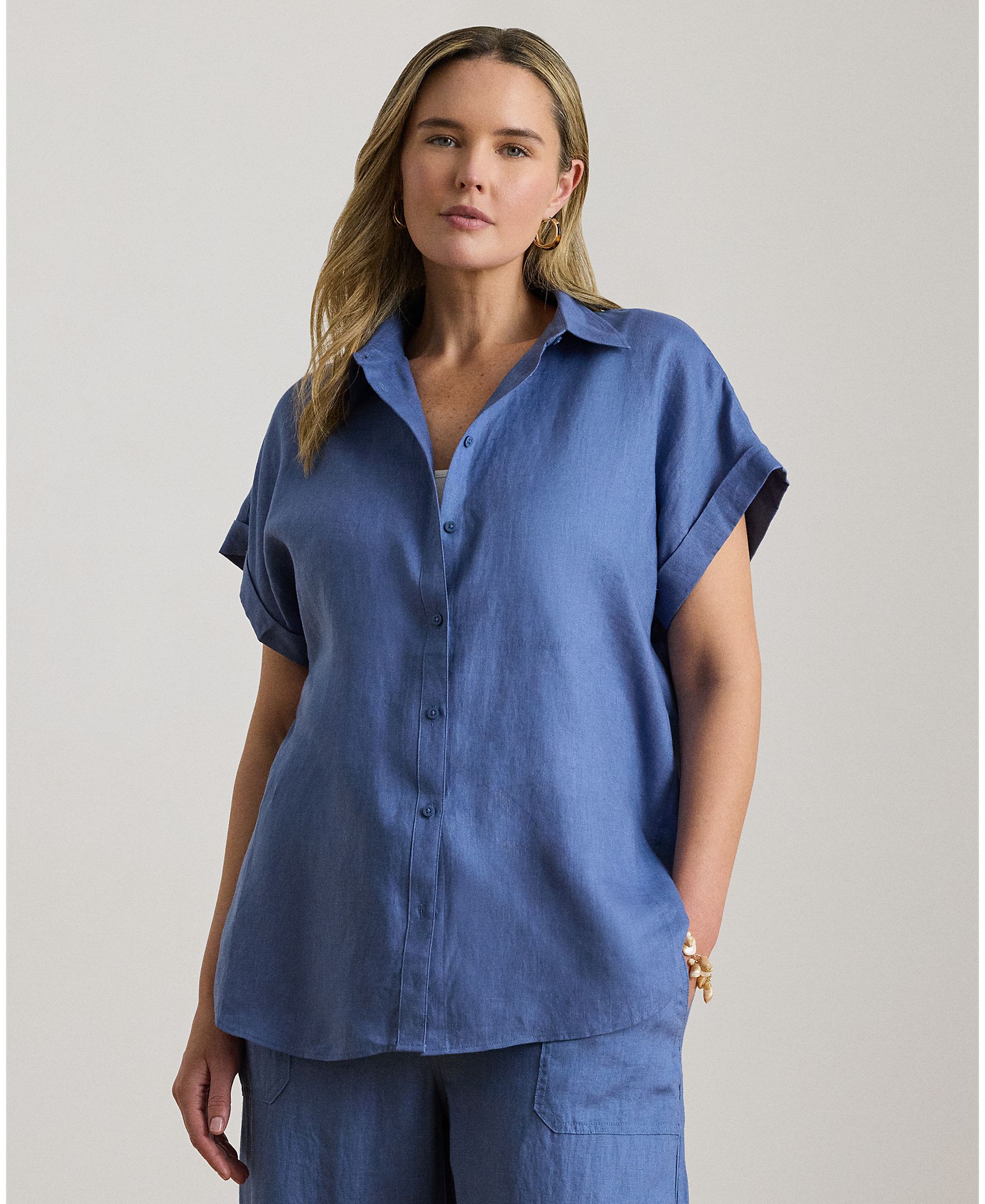 Imagem 0 de Camisa Tamanhos Grandes com Mangas Dolman e em Linho