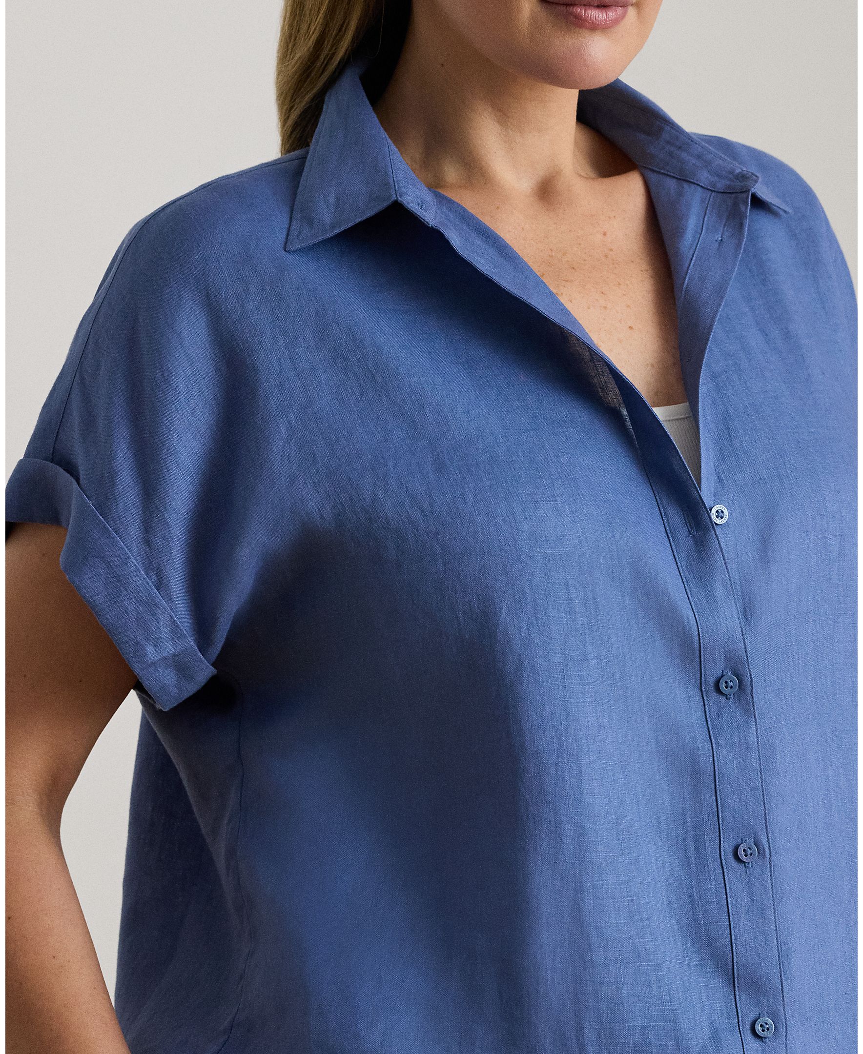 Camisa Tamanhos Grandes com Mangas Dolman e em Linho Branco-4