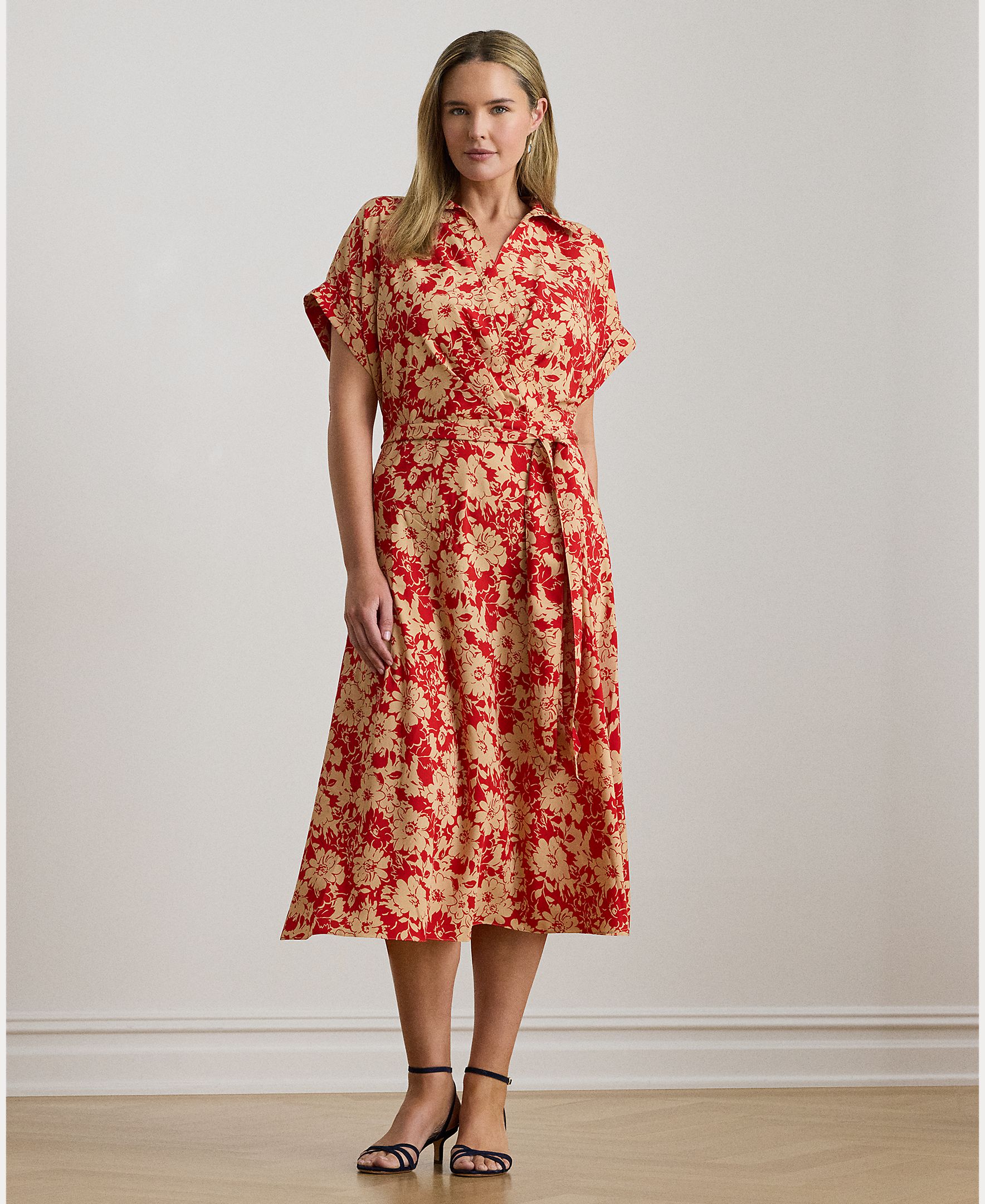 Imagem 0 de Vestido camiseiro estampado