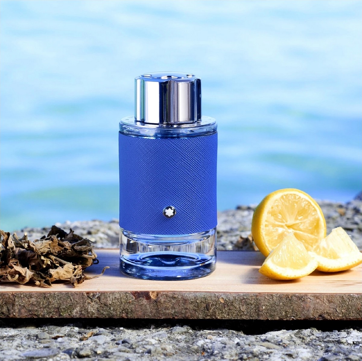 Explorer Ultra Blue Eau de Parfum 100ml Montblanc 3
